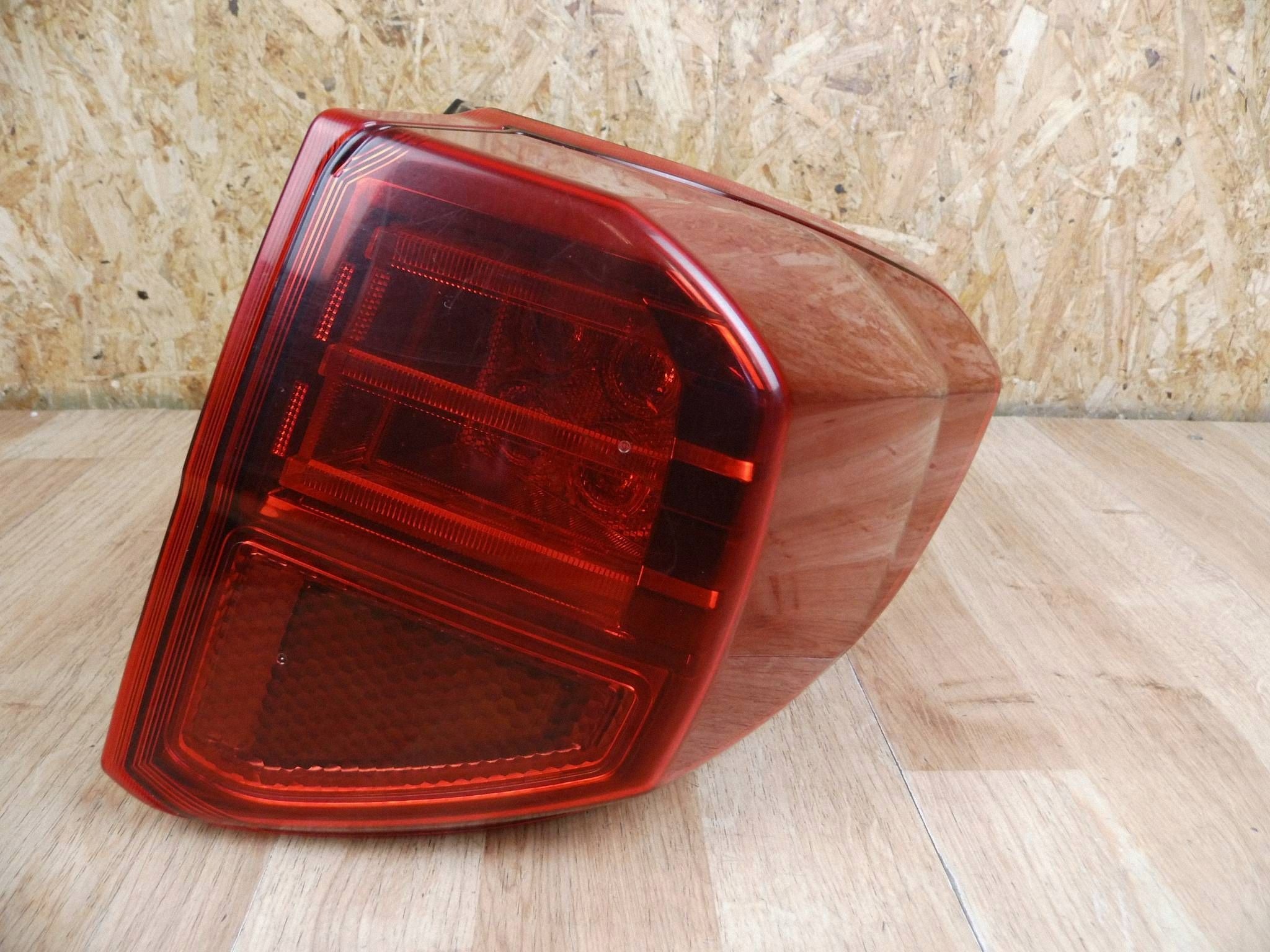 Suzuki Vitara II LY 2018-2025 light right rear part rear right