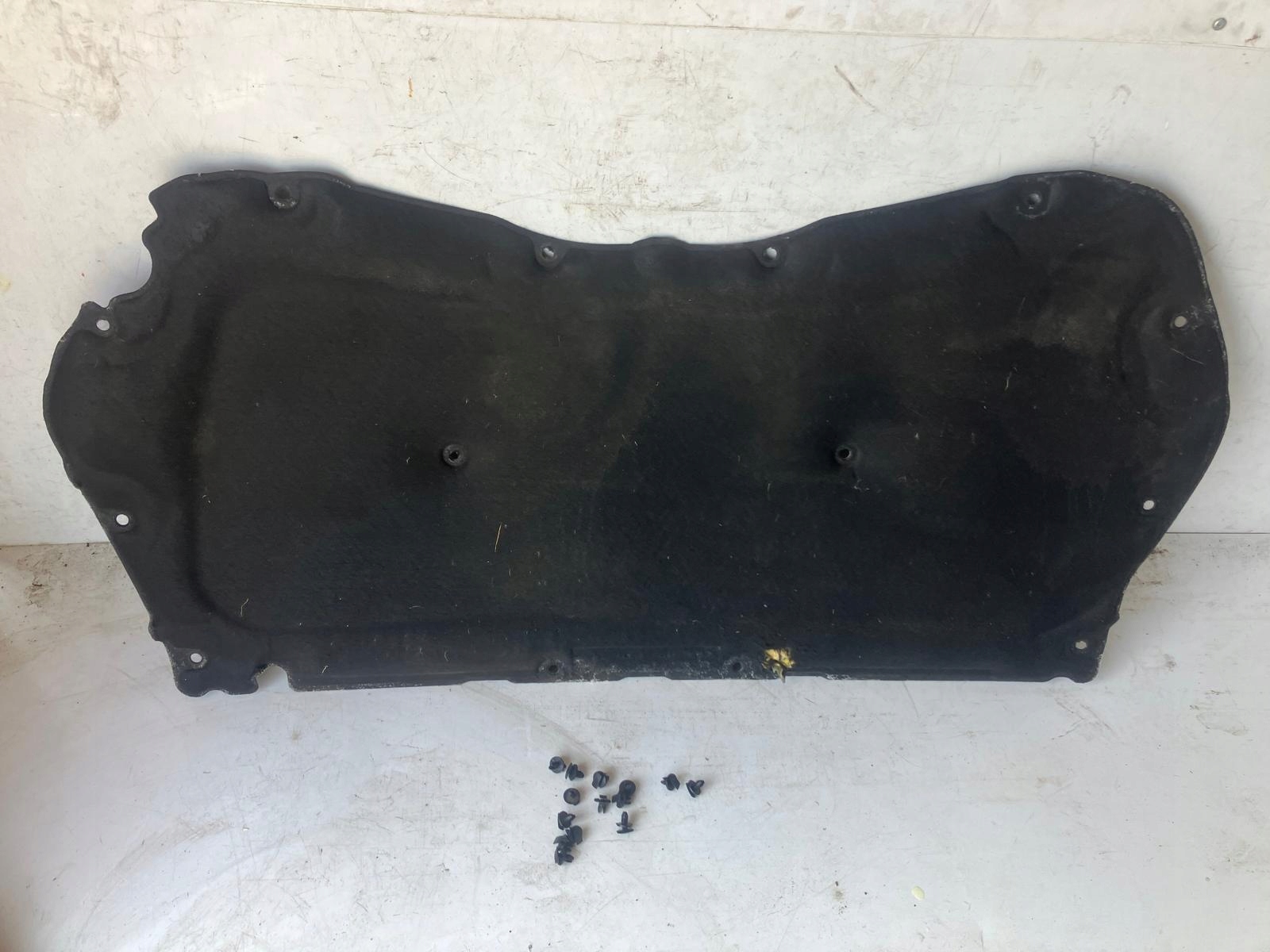 Insonorisation du capot PEUGEOT 508 et PRZEDLIFT