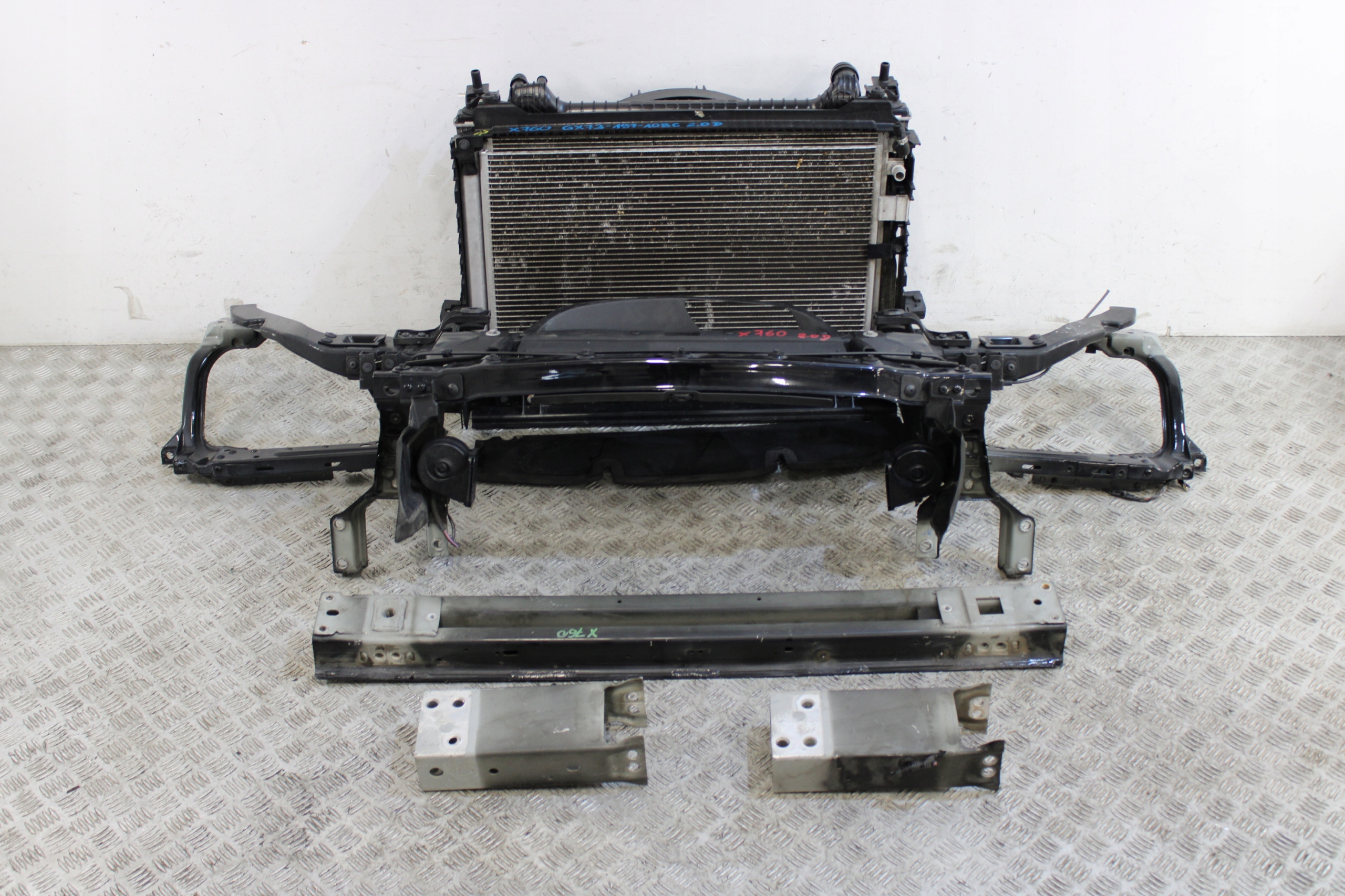support panel for radiators front radiator pillar JAGUAR XE X760 2.0 D
