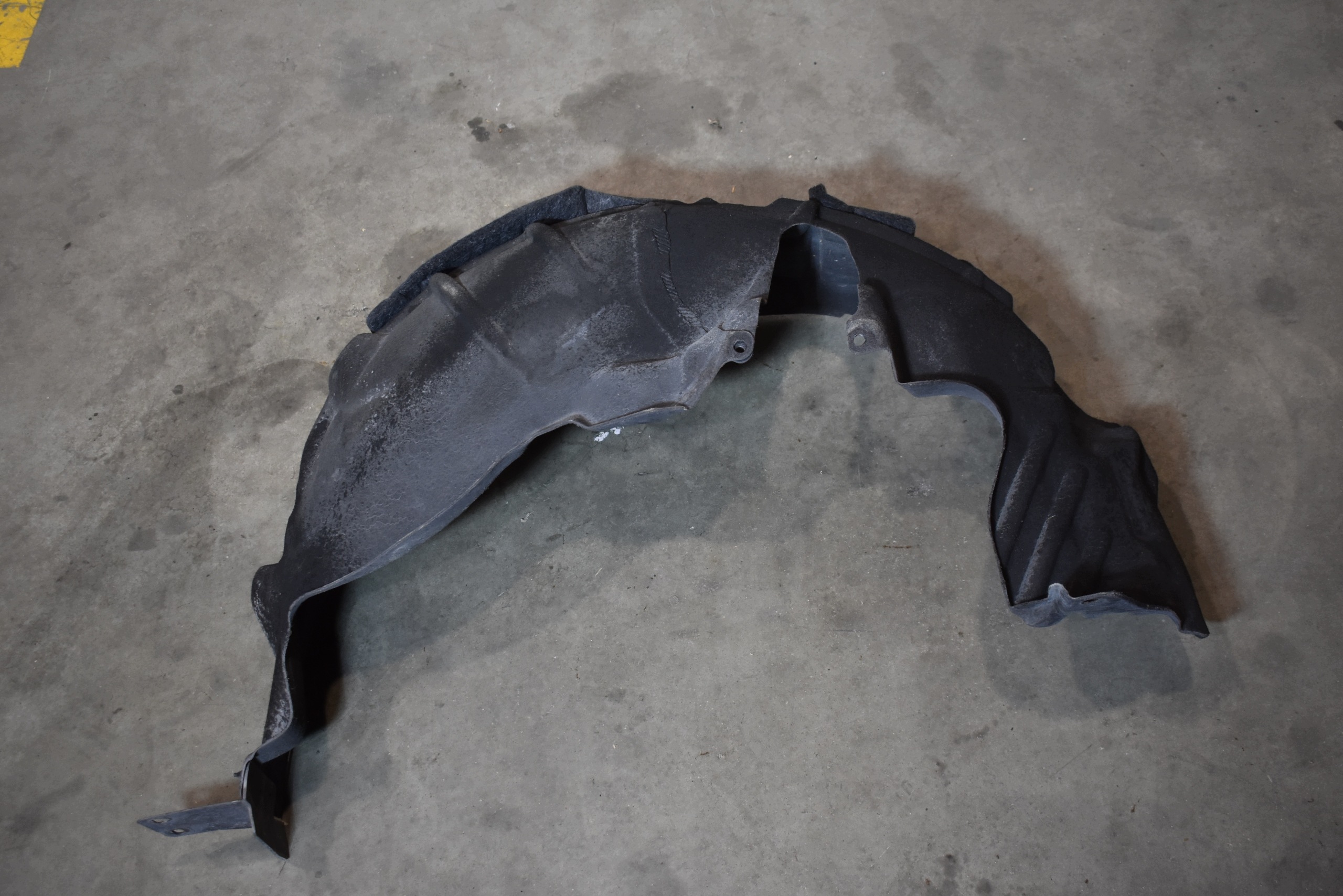 IDEALNE mudguard rear part rear. right MERCEDES GLB X247 1