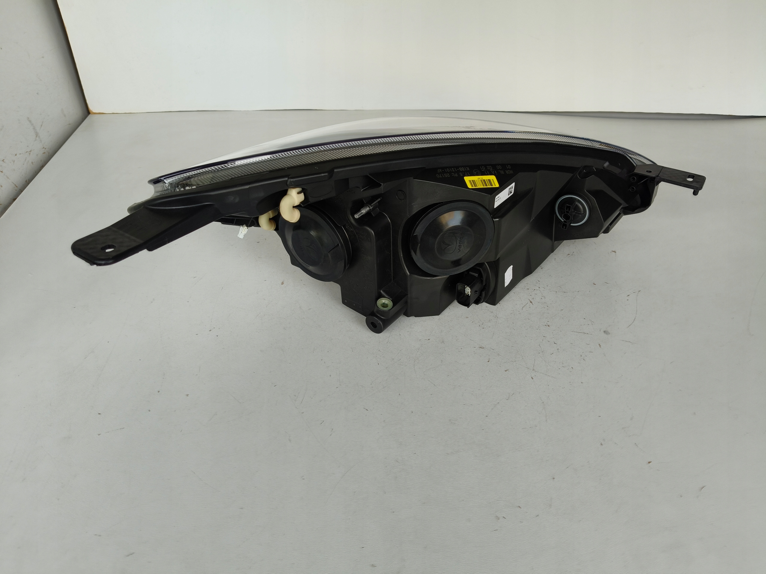 NO-WA-- light left REFLEKTOR FORD FIESTA MK8 17- ST dark LED