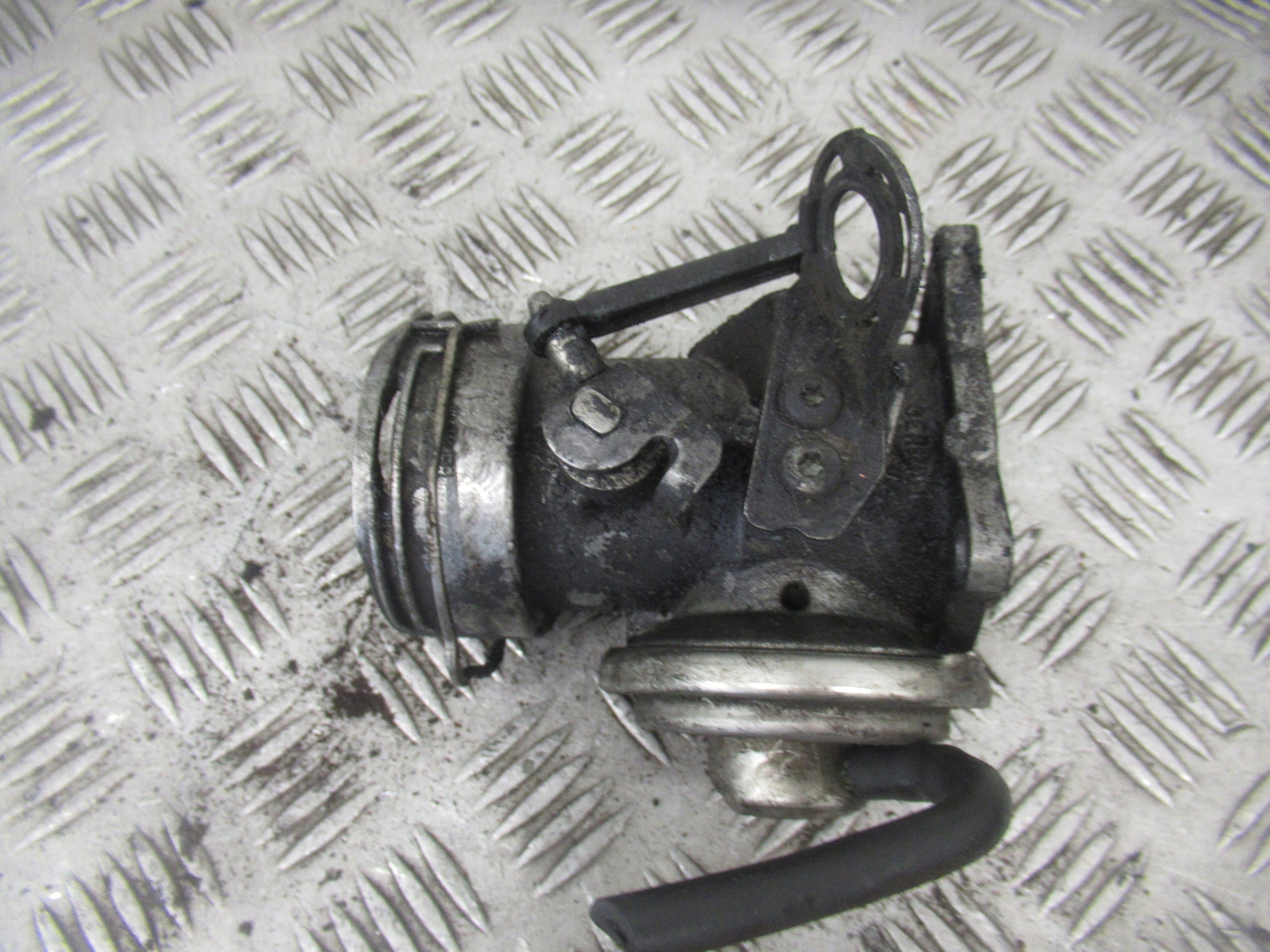 EGR valve AUDI A3 8L