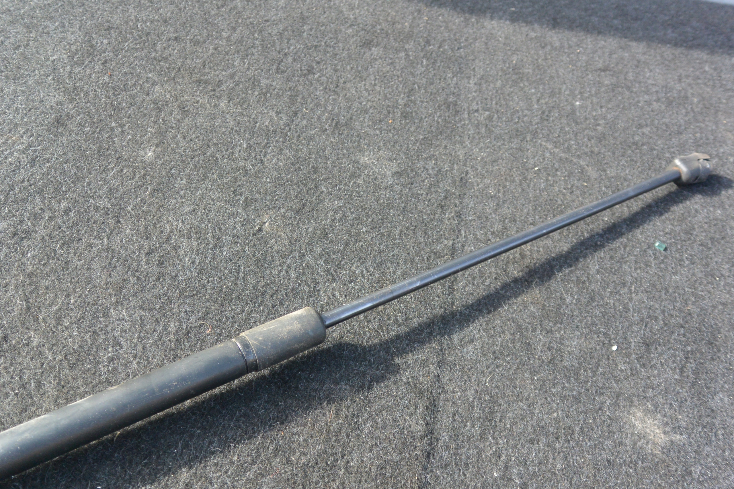 telescope damper bonnets VW PASSAT CC