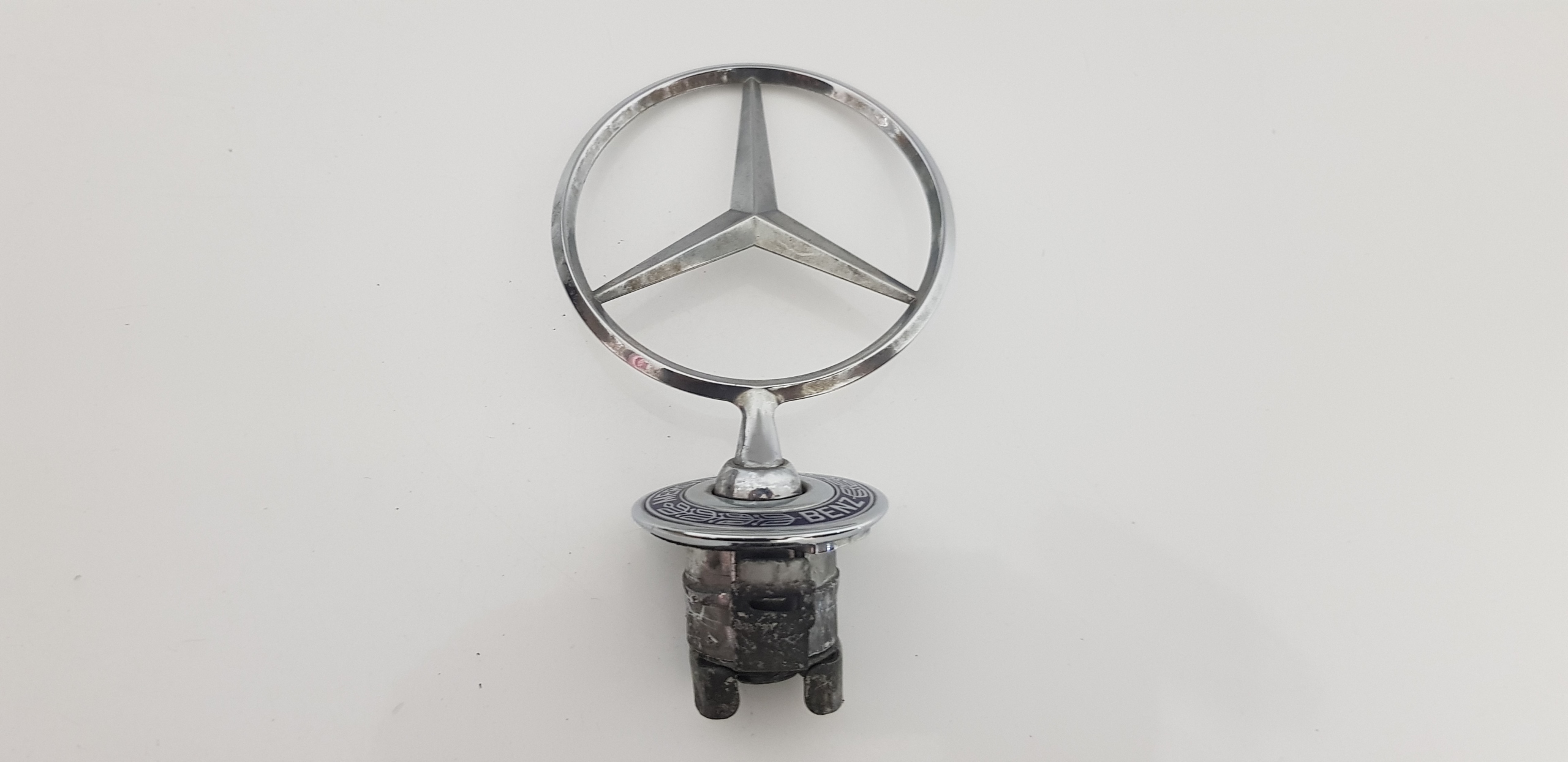 MERCEDES BENZ GWIAZDA NA MASKĘ