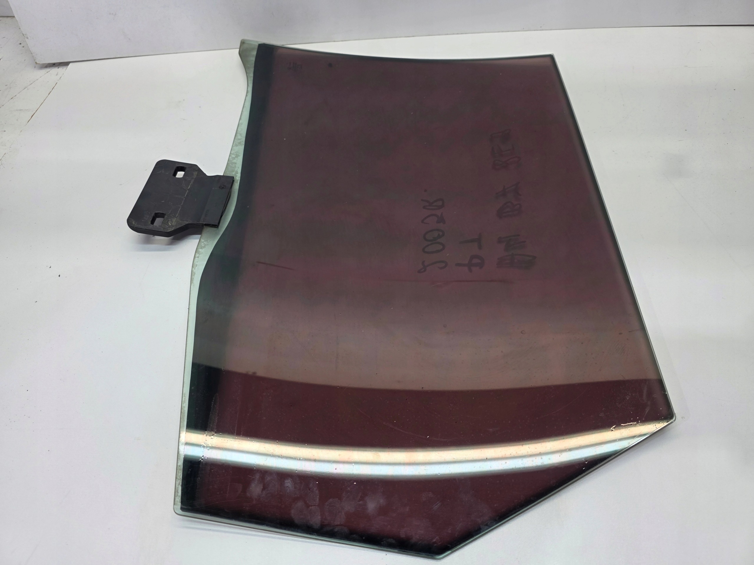 window door right rear part AUDI A4 B7 8E9 AVANT 2005 ROK FOLIA