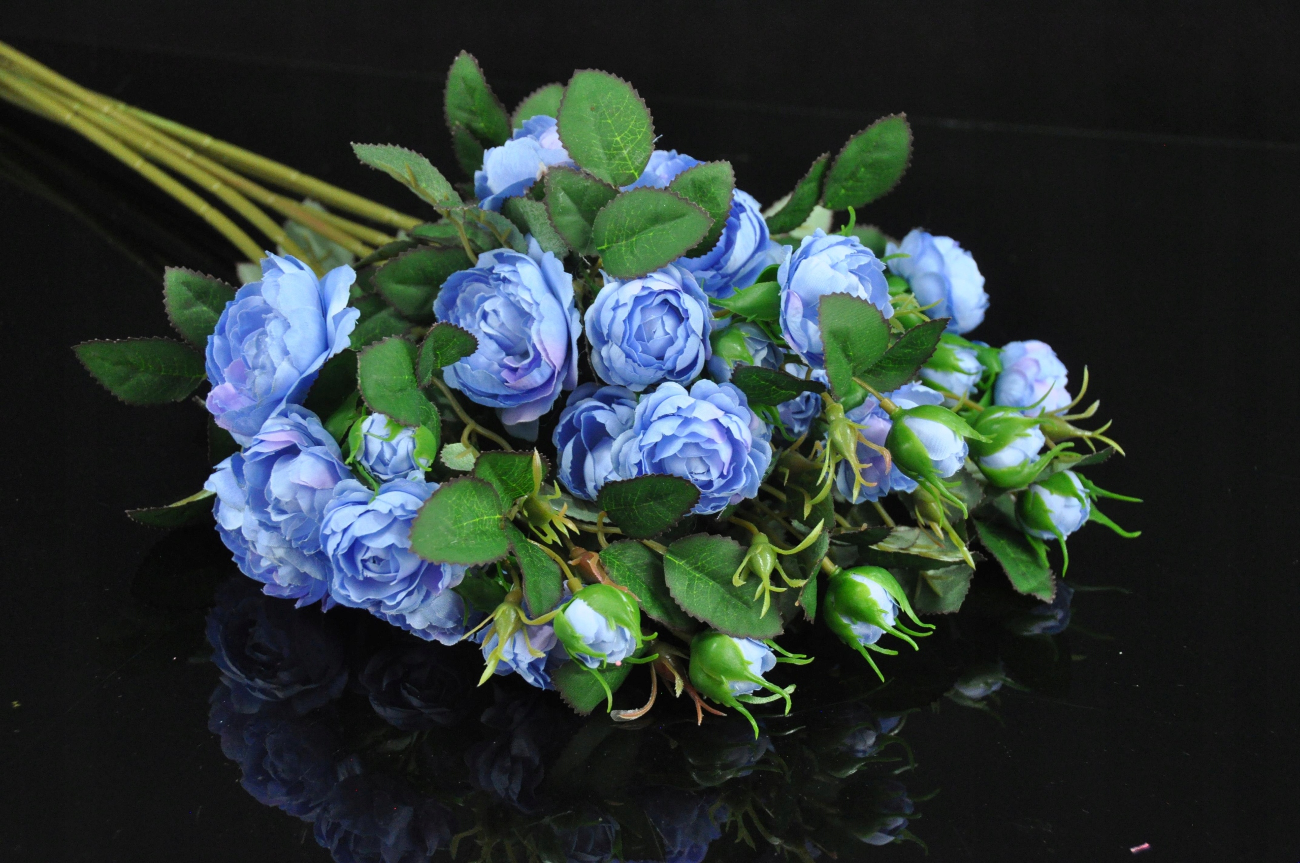 Róża różyczka drobna jasno niebieska sztuczna Kod producenta Różyczka drobna niebieska