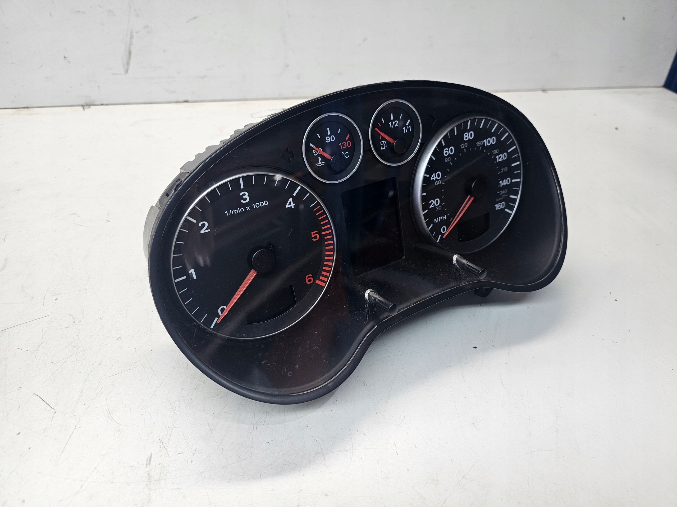 dials dials AUDI A3 8P 1.9 2.0 TDI 8P0920981B UK