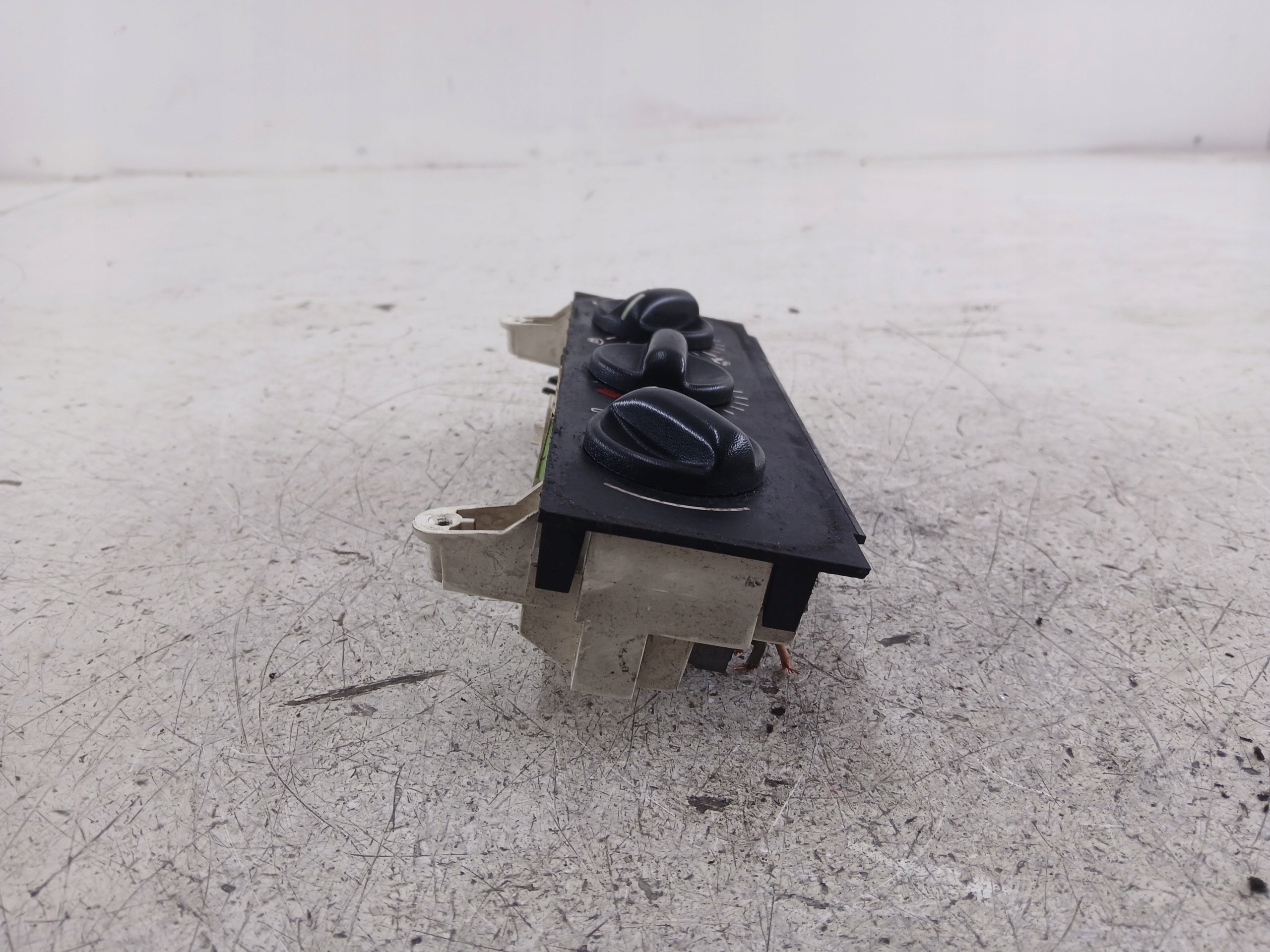 OPEL MOVANO A PANEL BOCCHETTE OGRZEWANIA 133761F