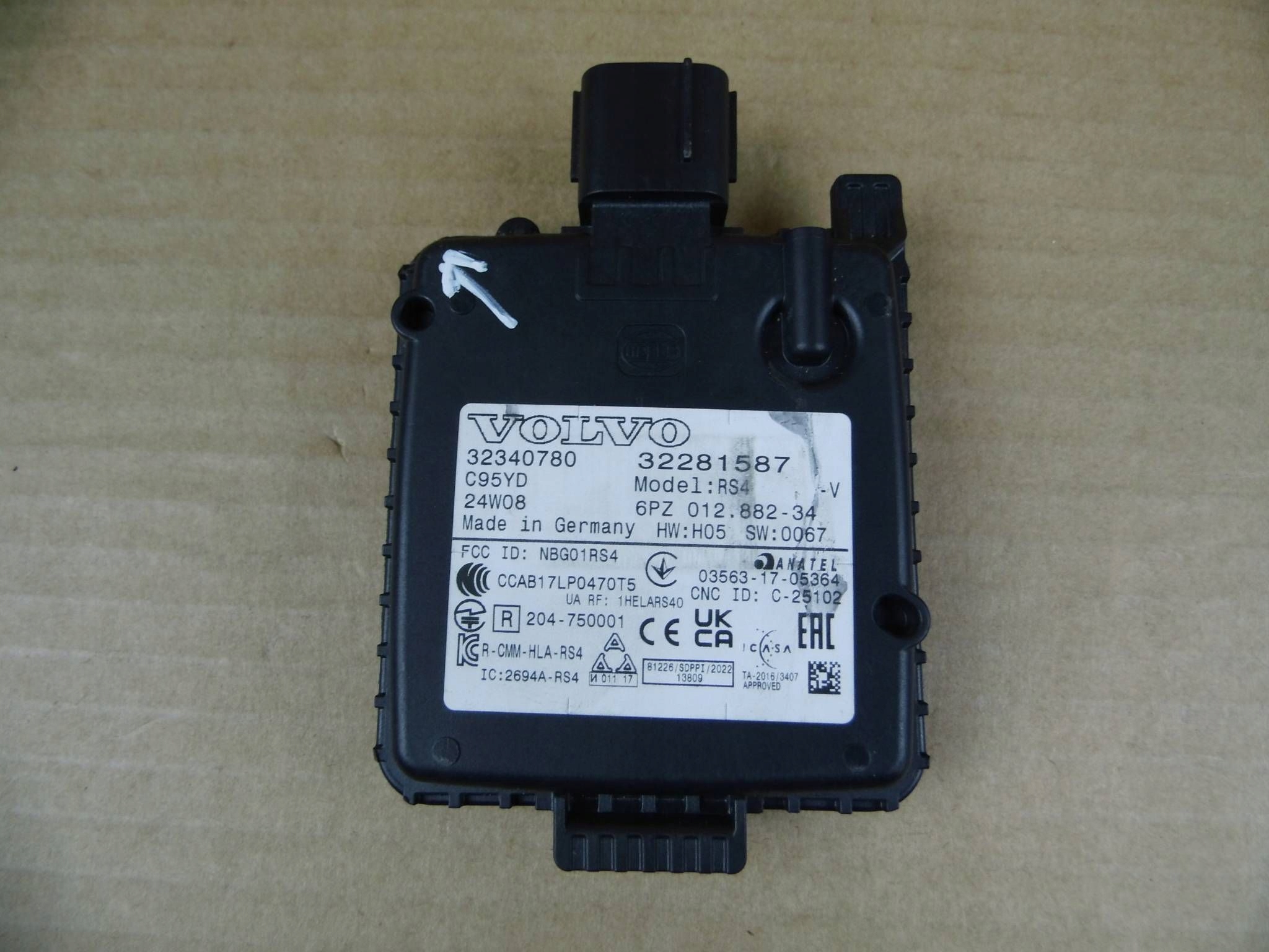 Volvo XC40 module sensor sensor martwego pola 32340780