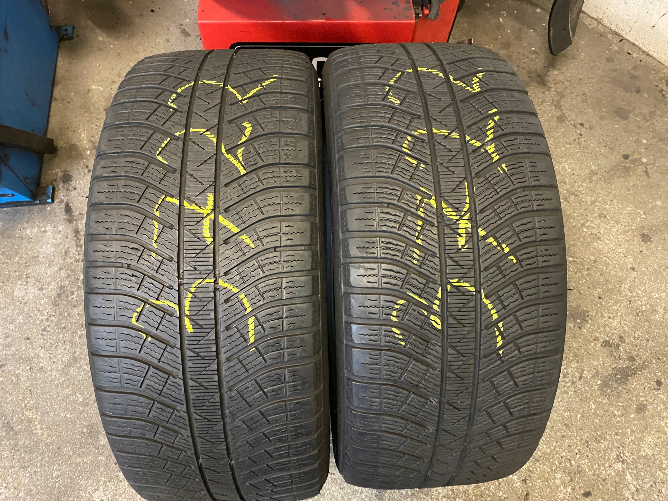 2 tyres winter 275/45R20 Michelin Pilot Alpin 5 SUV