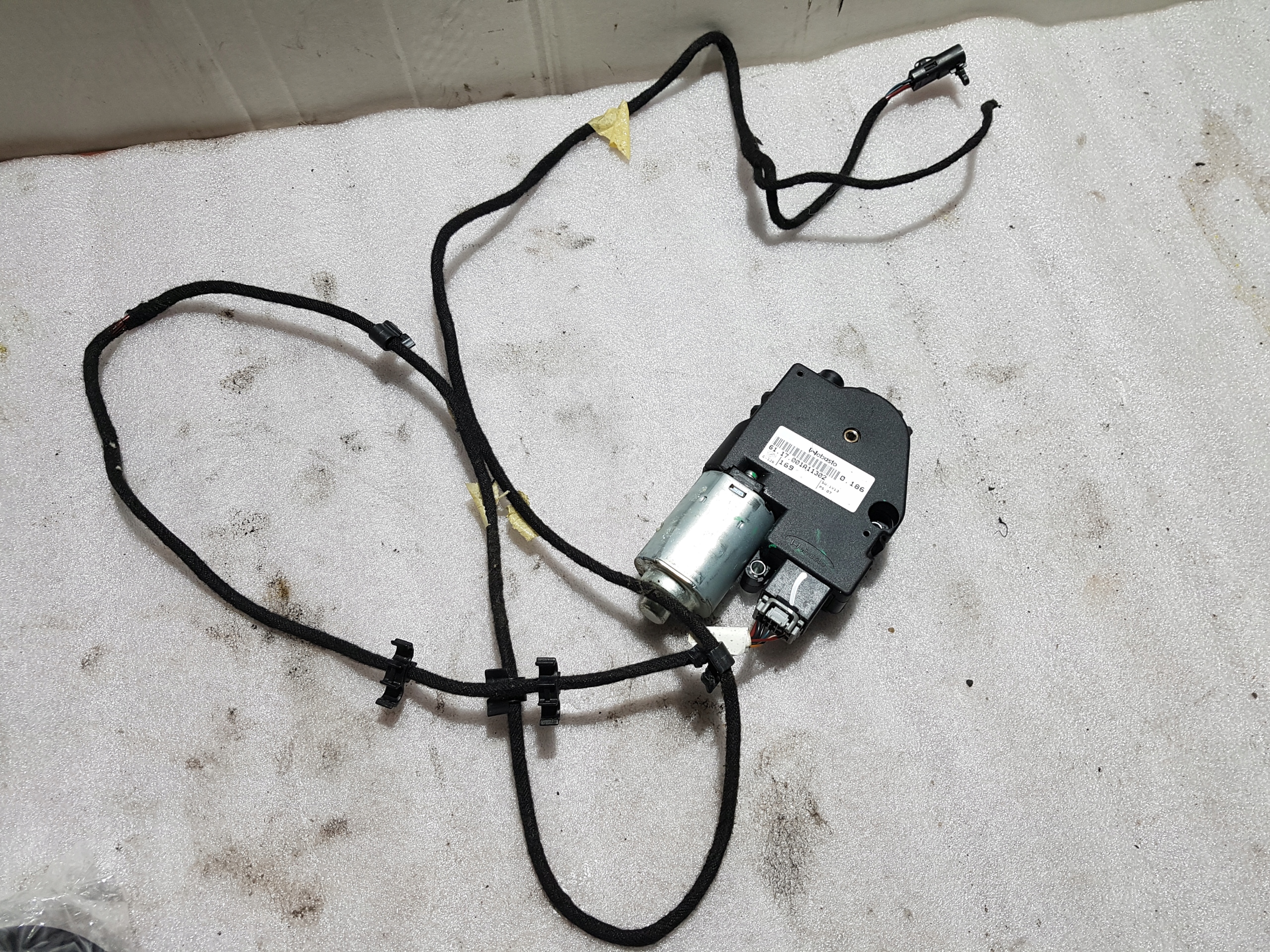 SILNICZEK SZYBERDACHU FIAT PANDA II