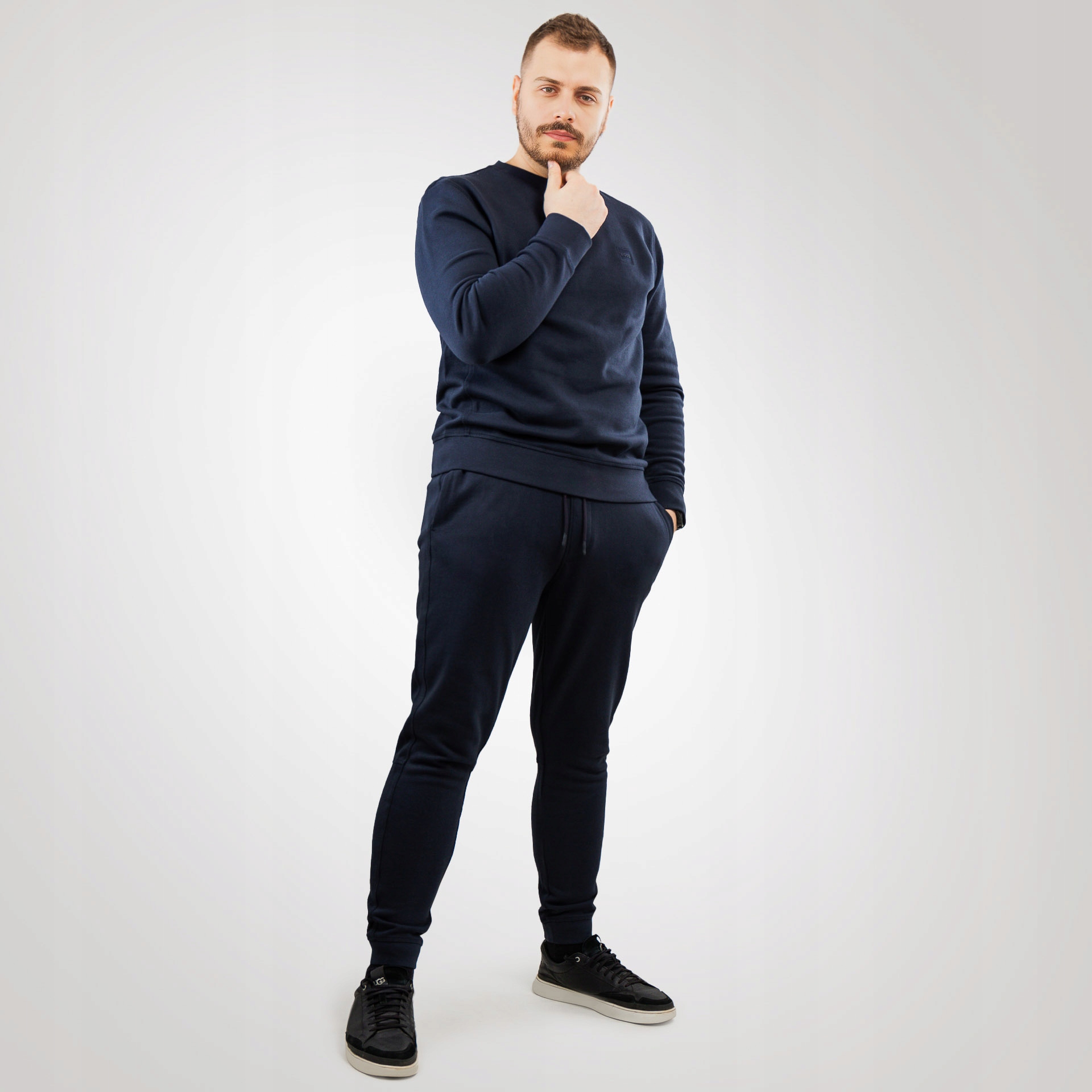 Pánské teplákové kalhoty Boss Pánské tepláky Boss, tmavě modrá barva, velikost S