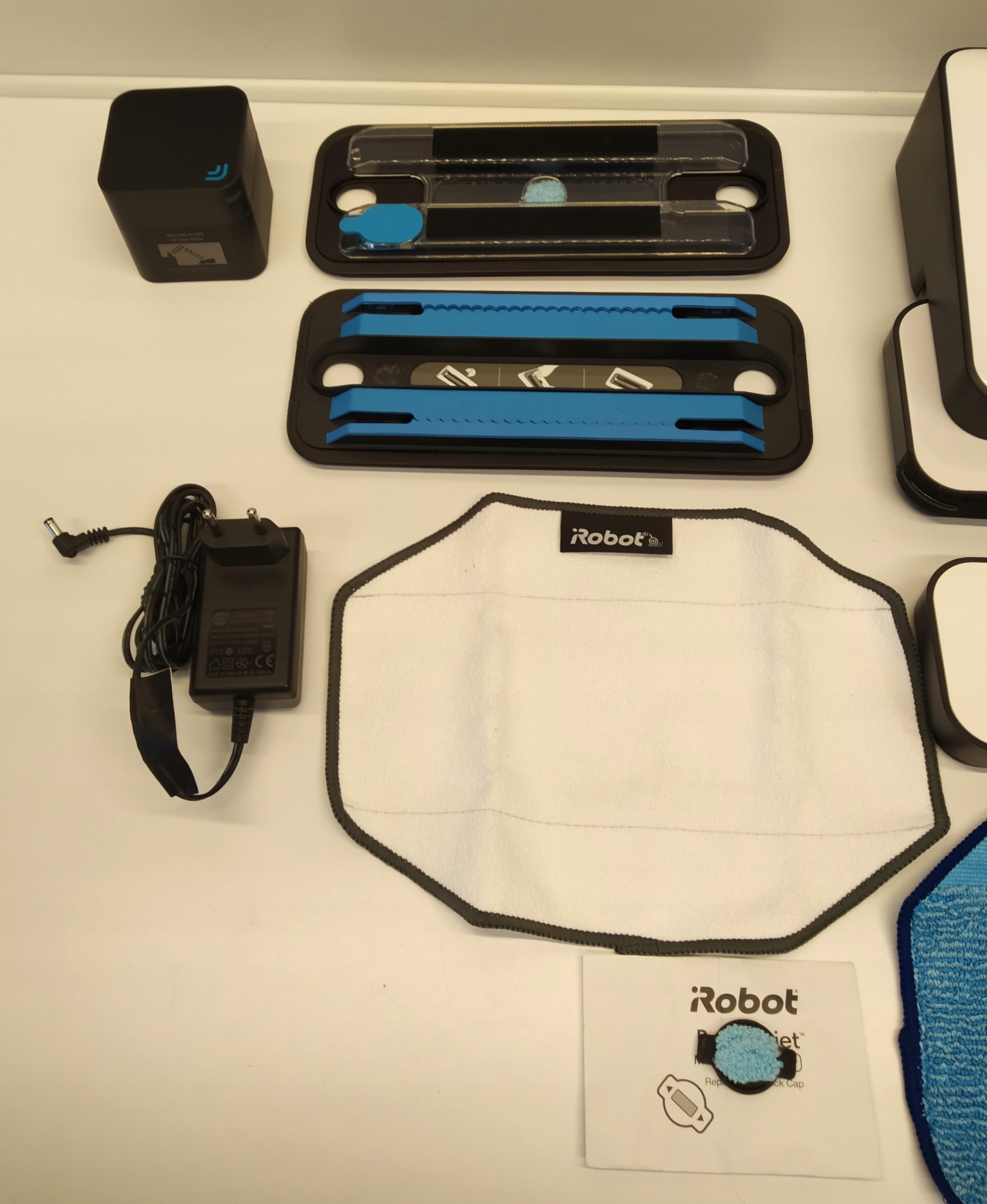 Robot Sprzątający Automatyczny iRobot BRAAVA 390T Biały Mopujący Napięcie akumulatora 7.2 V