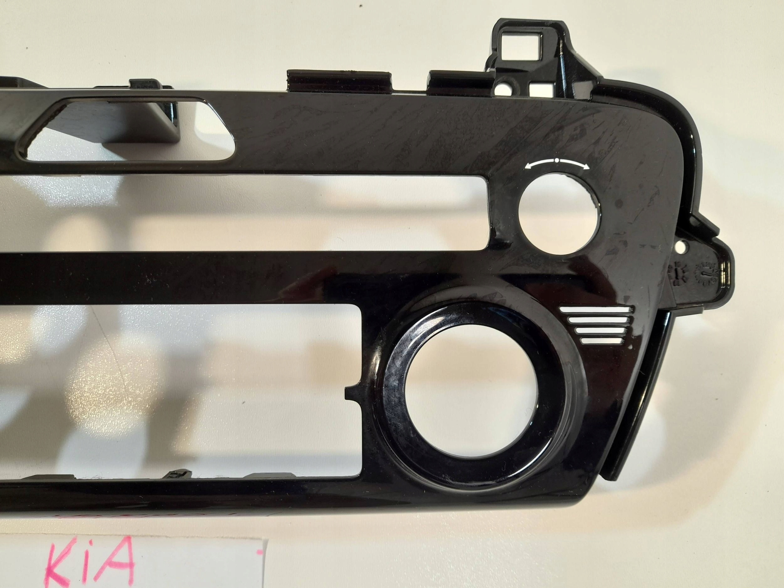 Kia Sportage QL frame panel dekor central K4KQL69430 (R692)