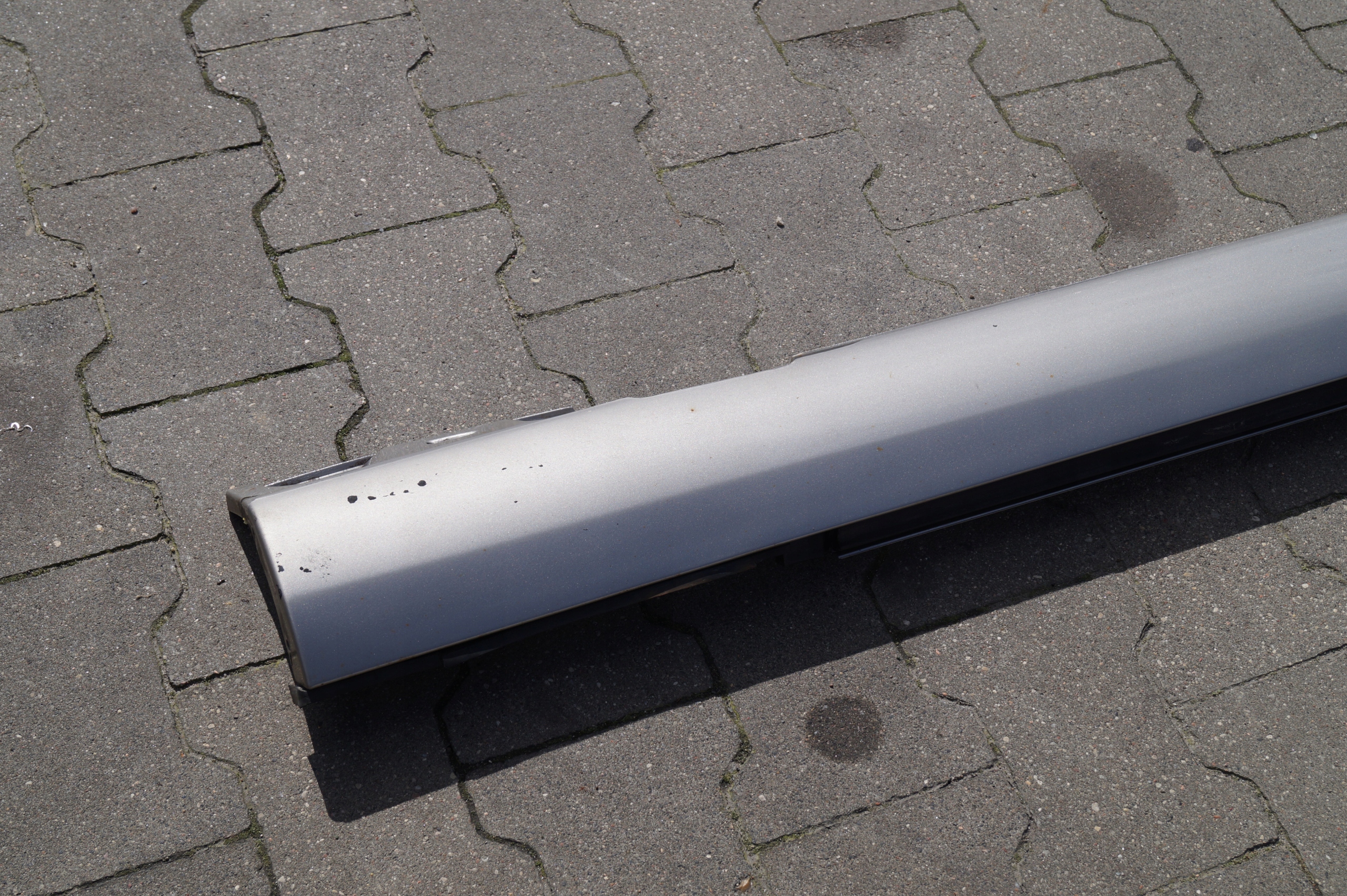 moulding threshold right MERCEDES C-KLASA W203 203 723