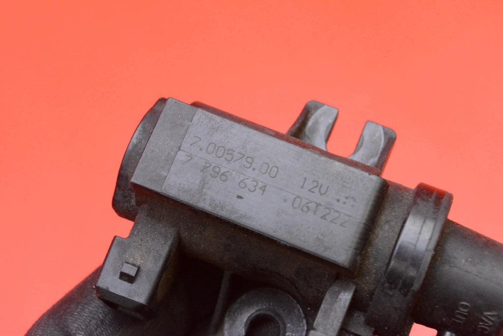sensor unterdruck 7796634 BMW E90 E91 2.0 D 163 KM 04-10