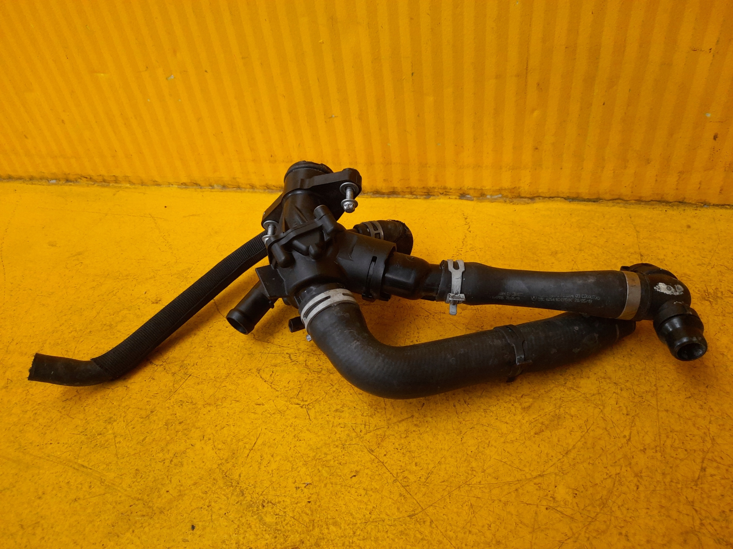 MERCEDES W247 корпус термостата A2602000100