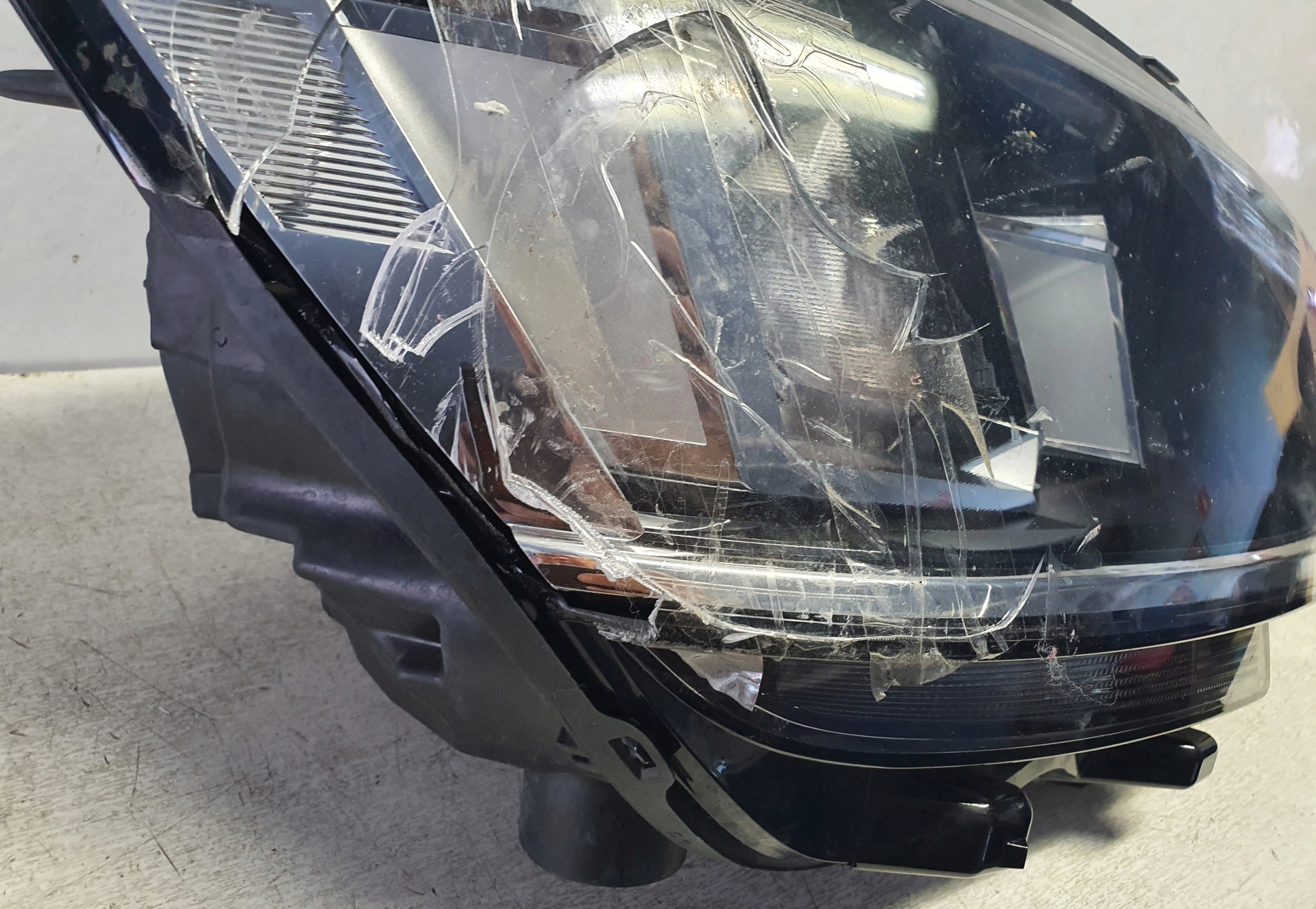 VW Transporter T6 15- reflektor rechts