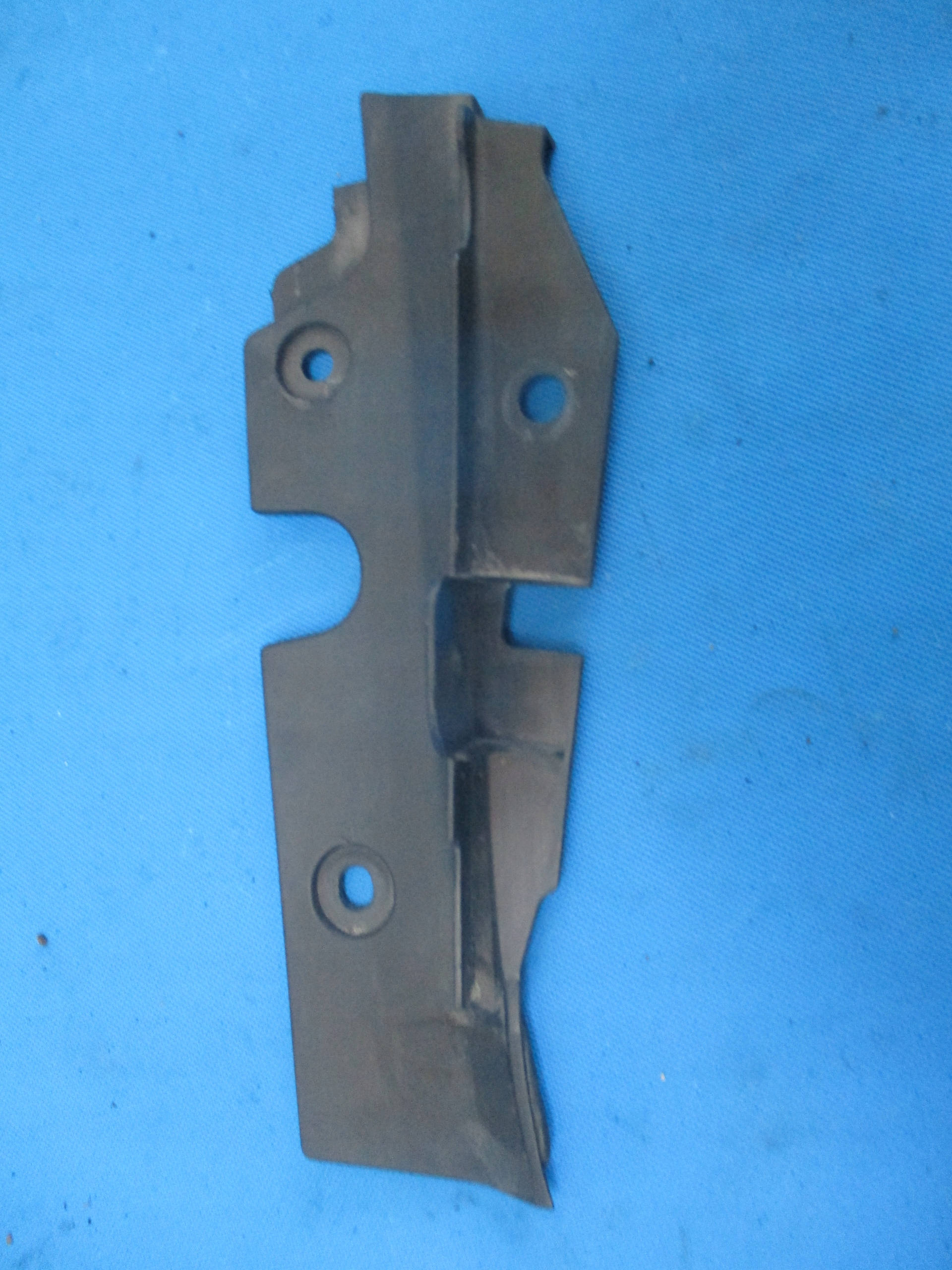 OSŁONA PODSZYBIE PRAWE CLIO III 8200332286 Numer katalogowy części 8200332286