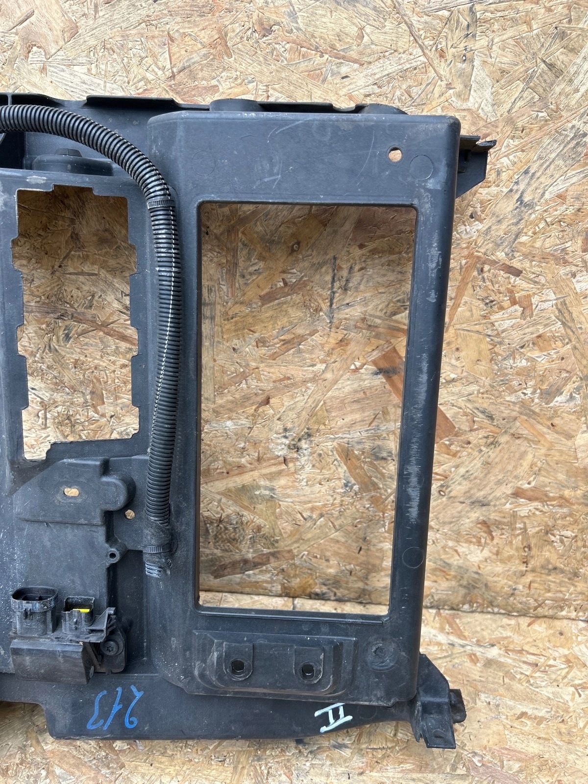 support panel for radiators pillar iron Citroen C4 II Ds4 Peugeot 308 and