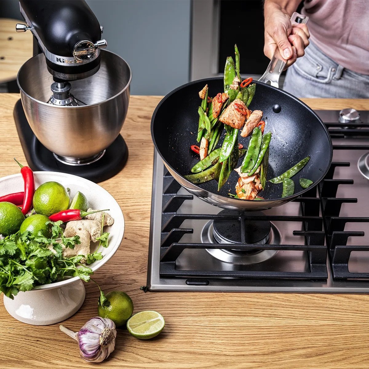 Wok KitchenAid stalowy z powłoką 28 cm Średnica 28 cm