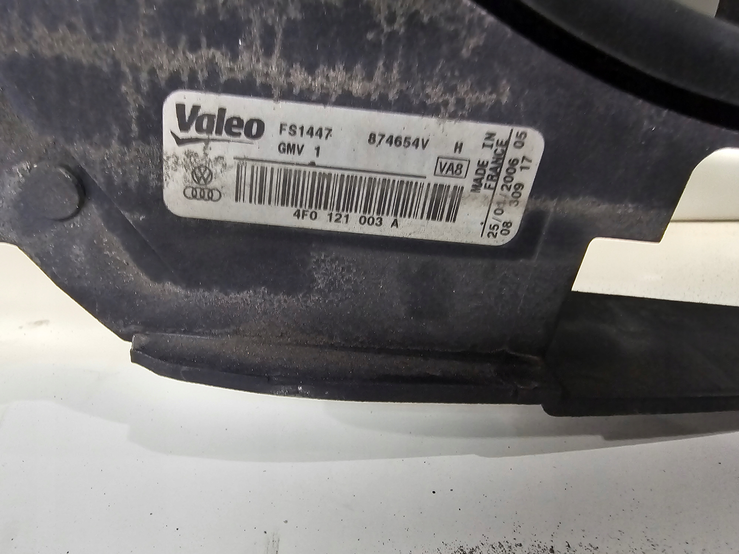 LÜFTER LÜFTER AUDI A6 C6 2.4 3.2 FSI 4F0121003A