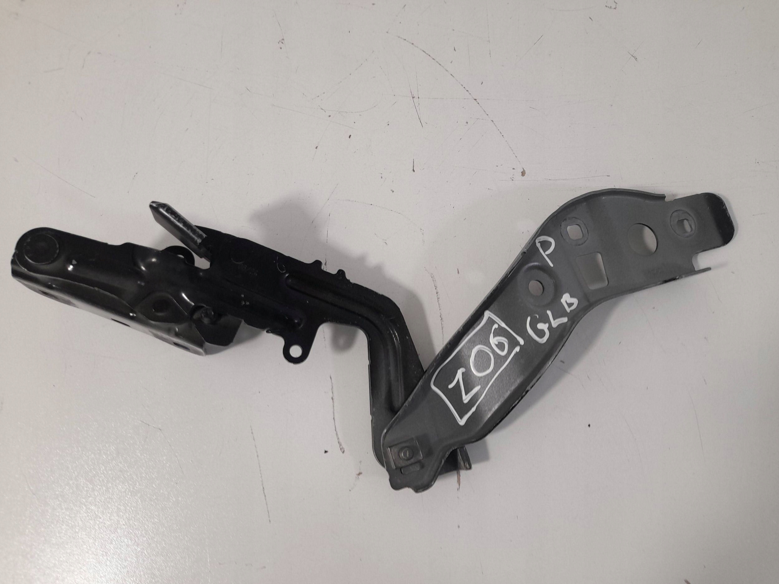 Mercedes-Benz GLB X247 hinge bonnets right A1778801200 (Z06)