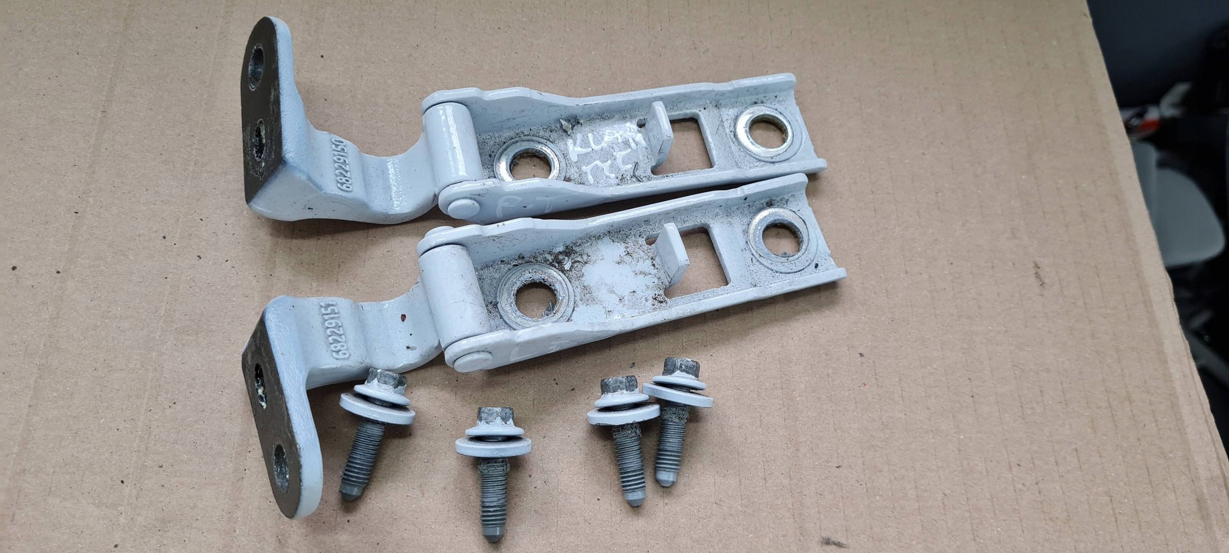 Chrysler Pacifica 2022 hinge hinges bonnet boot 2X KOMPLET PW7