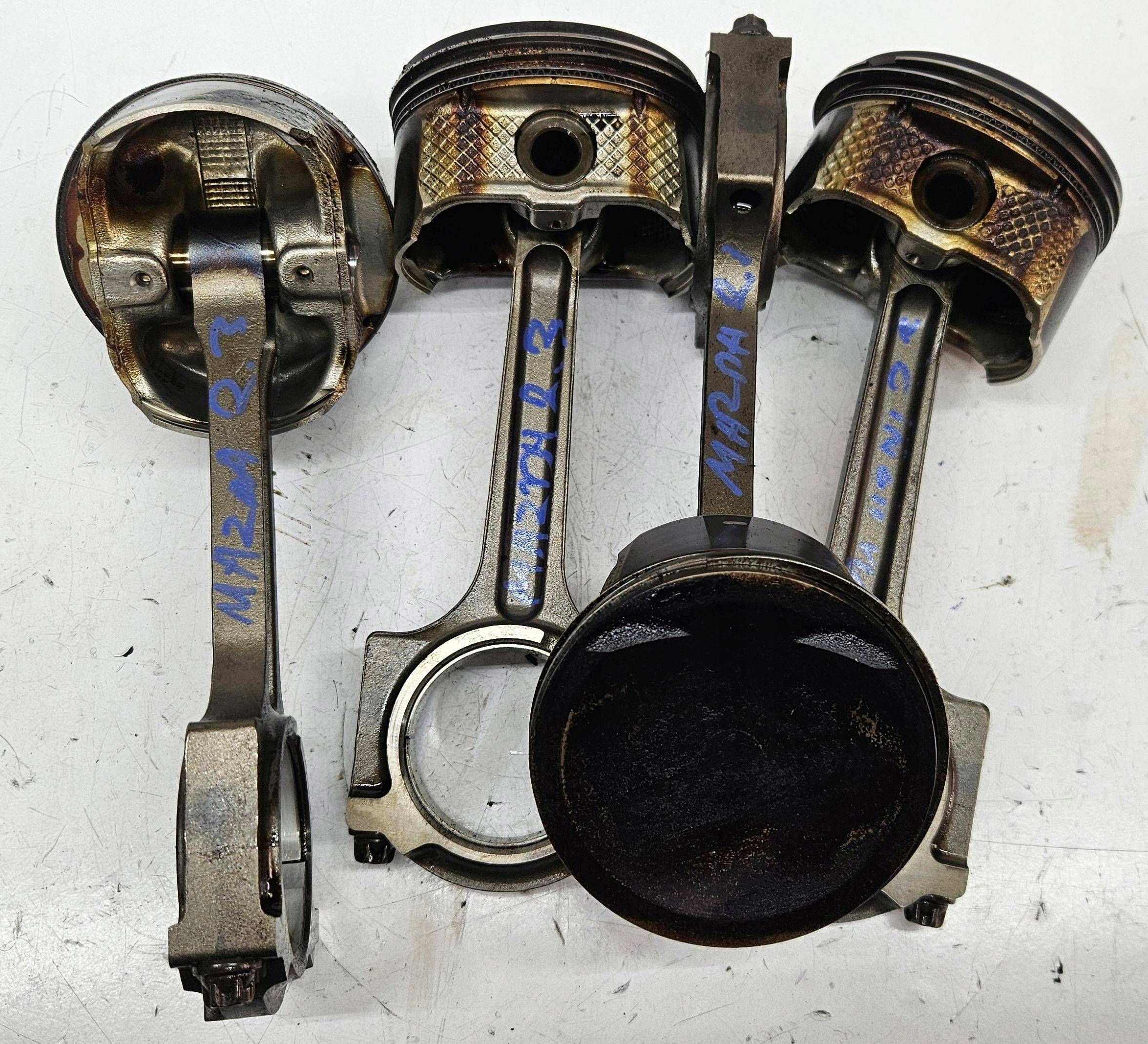 Ford Mondeo MK IV Mazda 6 2.3 B L3G7 piston with connecting rod