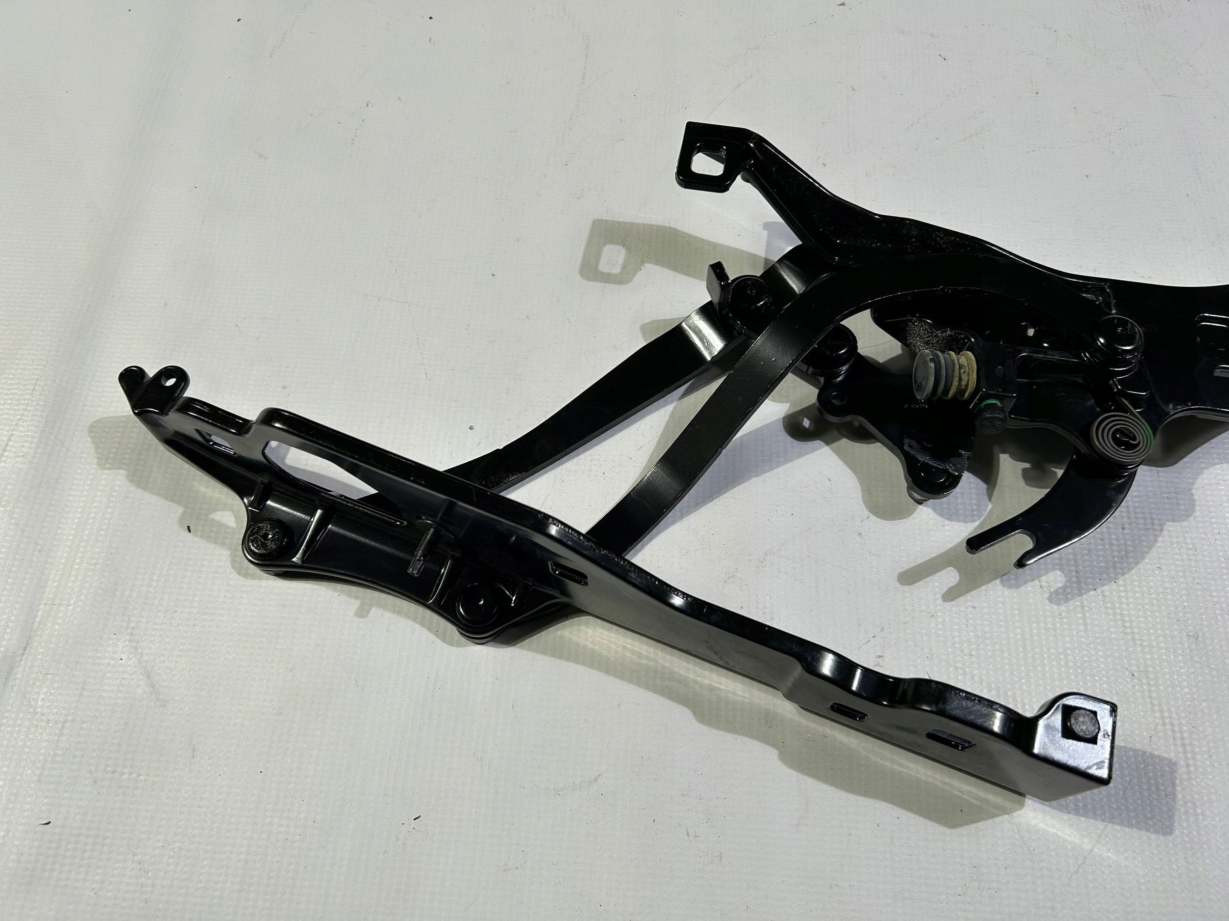 hinge bonnet roofs cabrio right Chevrolet Corvette C7 2014r