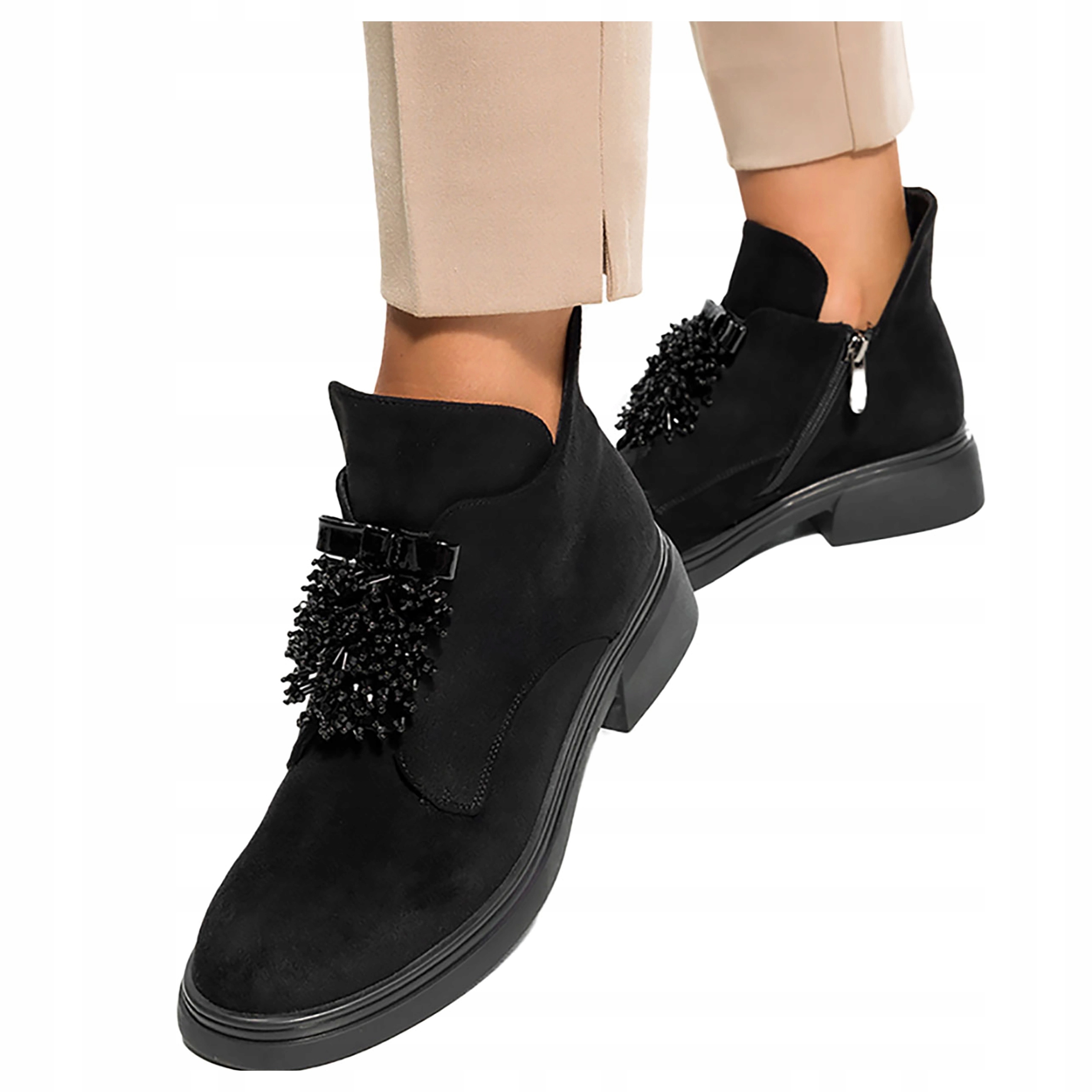 Černé Dámské Kotníkové Boty S Kokadrou Na Širokém Kotníku, Módní Výřezy, velikost 40
