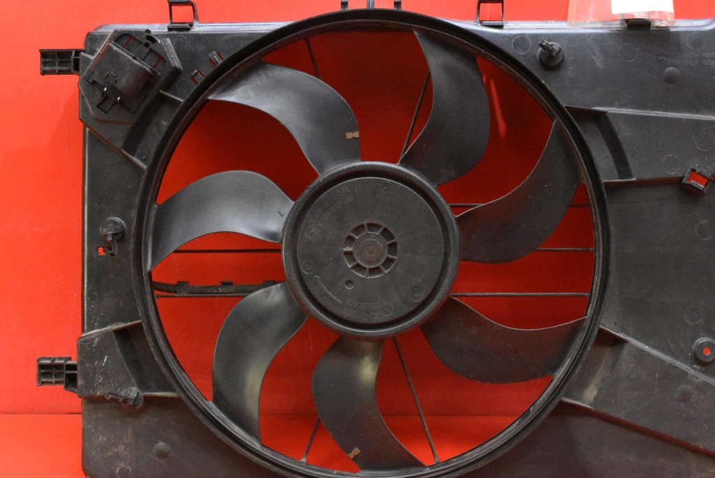 ventilátor 13250332 OPEL ASTRA 4 IV J 1.7 CDTI 110 KM 09-12