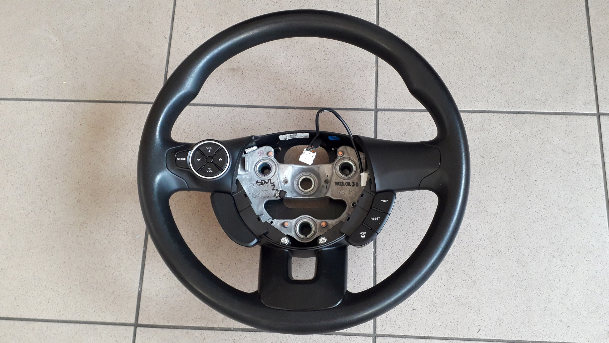 KIA SOUL II 2014-16 KIEROWNICA ŁADNA