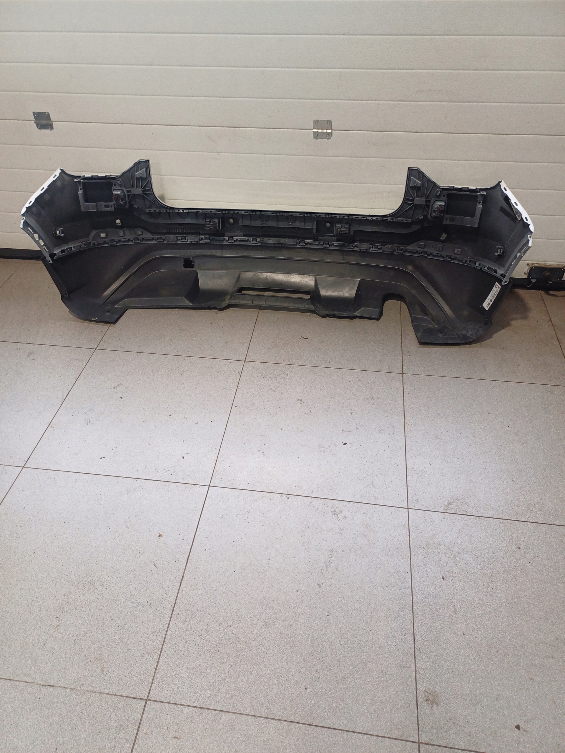 bumper rear part rear AUDI Q2 81A807385 6 X PDC