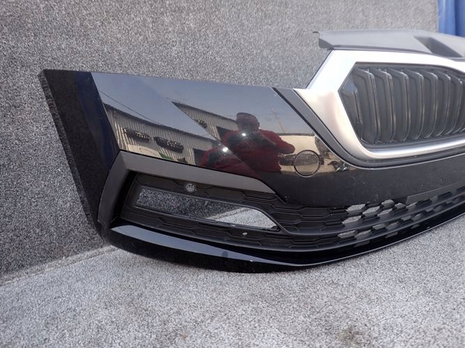 SKODA OCTAVIA IV 19- nárazník přední předek