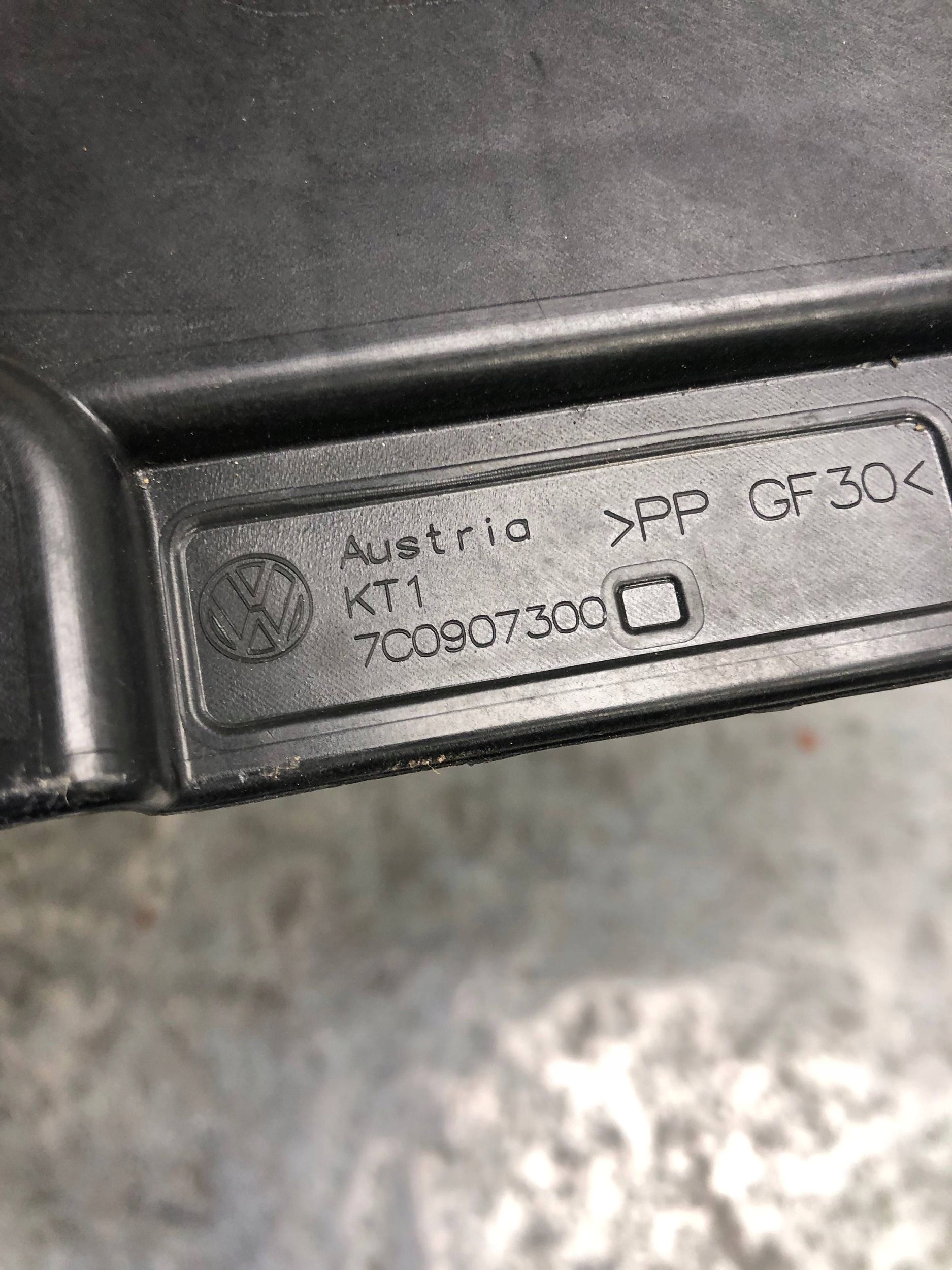 Coperchio Coperchio per batteria VW CRAFTER II 7C MAN TGE 7C0907300
