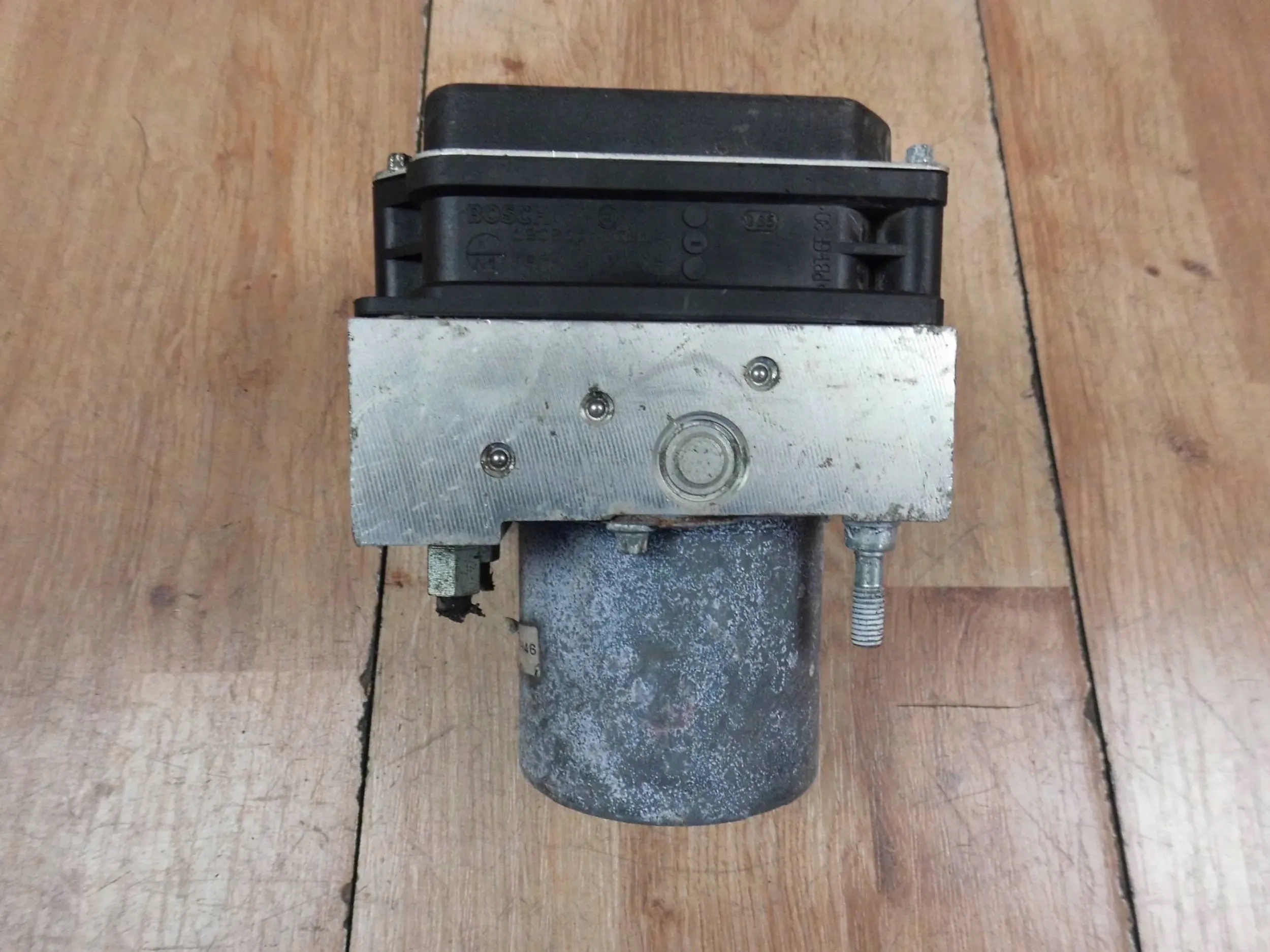Mazda CX-7 CX7 pump ABS 0265251512 EH46 43 7A0