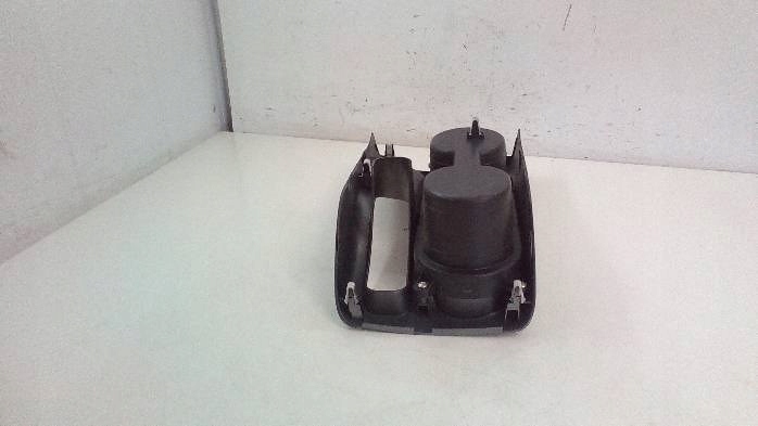 тунель середина mitsubishi Outlander II