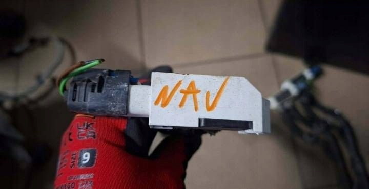 exhaust gas sensor Nissan Navara D23 227701177R