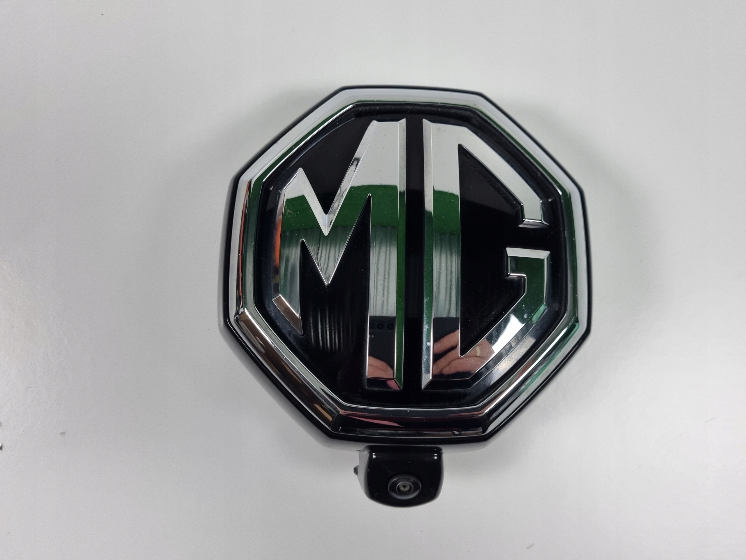 MG EMBLEMAT + KAMERA LOGO ZNACZEK W GRILL NA KAMERE 10628733 10666646