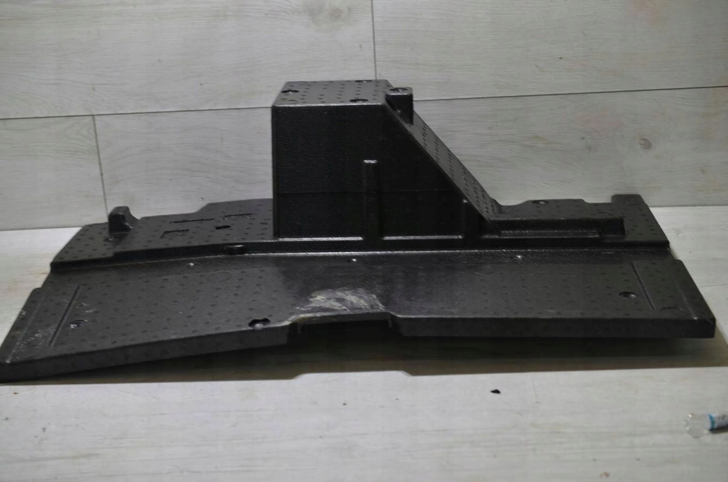 Alfa Romeo Giulia 2021 soundproofing floor boot