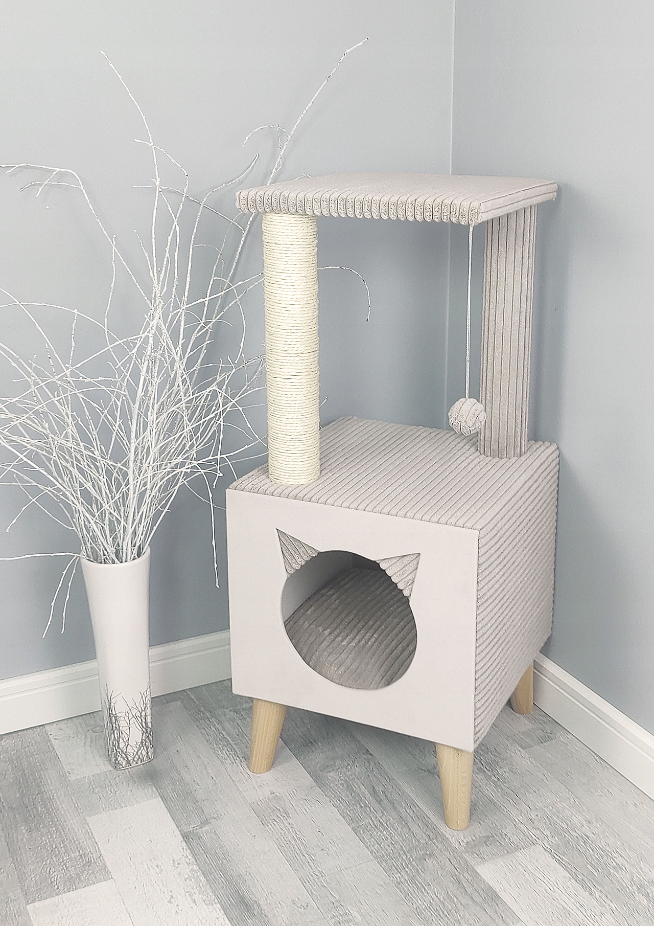 Škrabací Stoupky Pro Kočky Pelíšek S Polštářovým Domekem