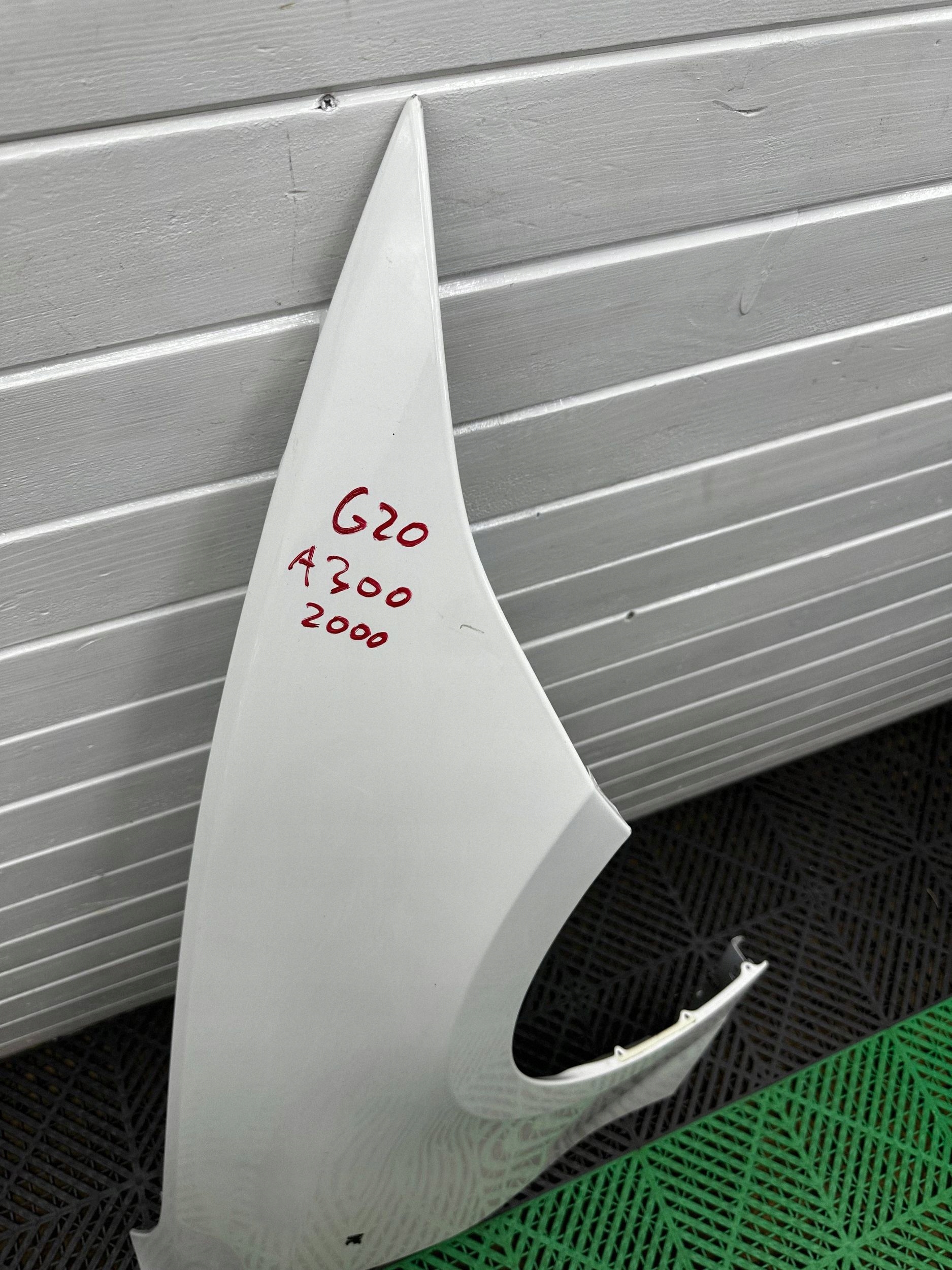 fender front side right BMW 3 G20 G21 A300