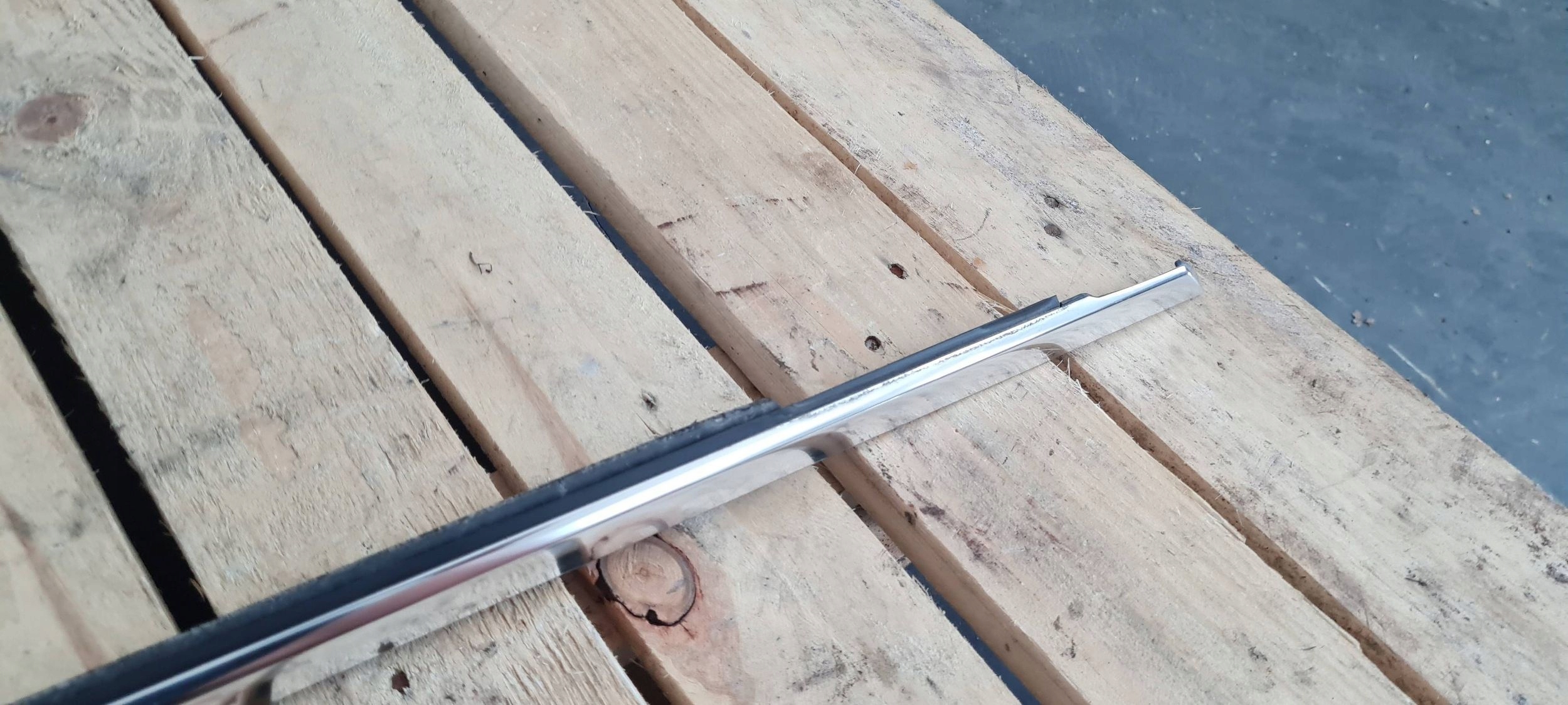 A4 B9 8W moulding dust door right right front CHROM 8W0853284B