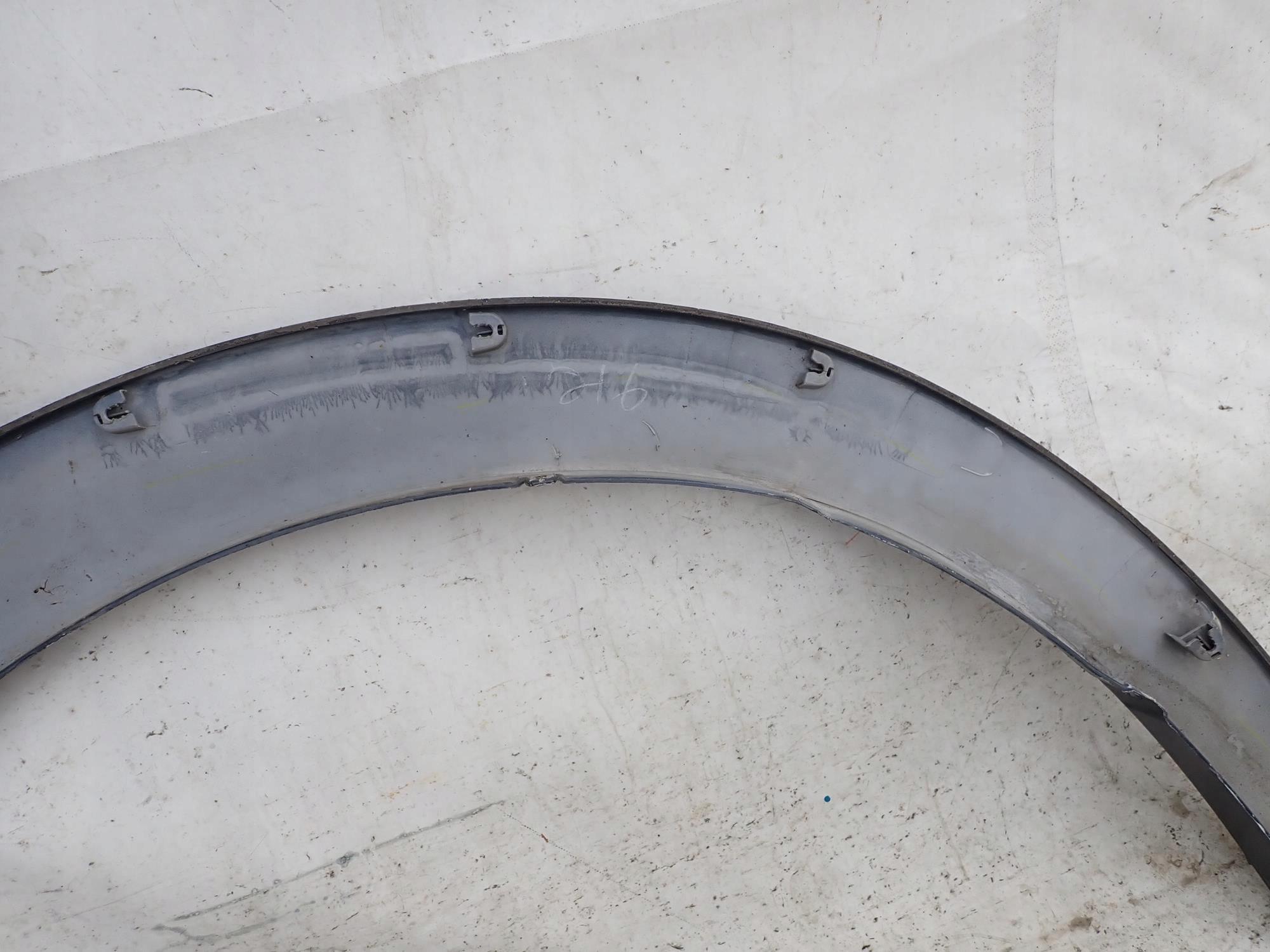 MITSUBISHI PAJERO IV 4 06-18 moulding cap left front