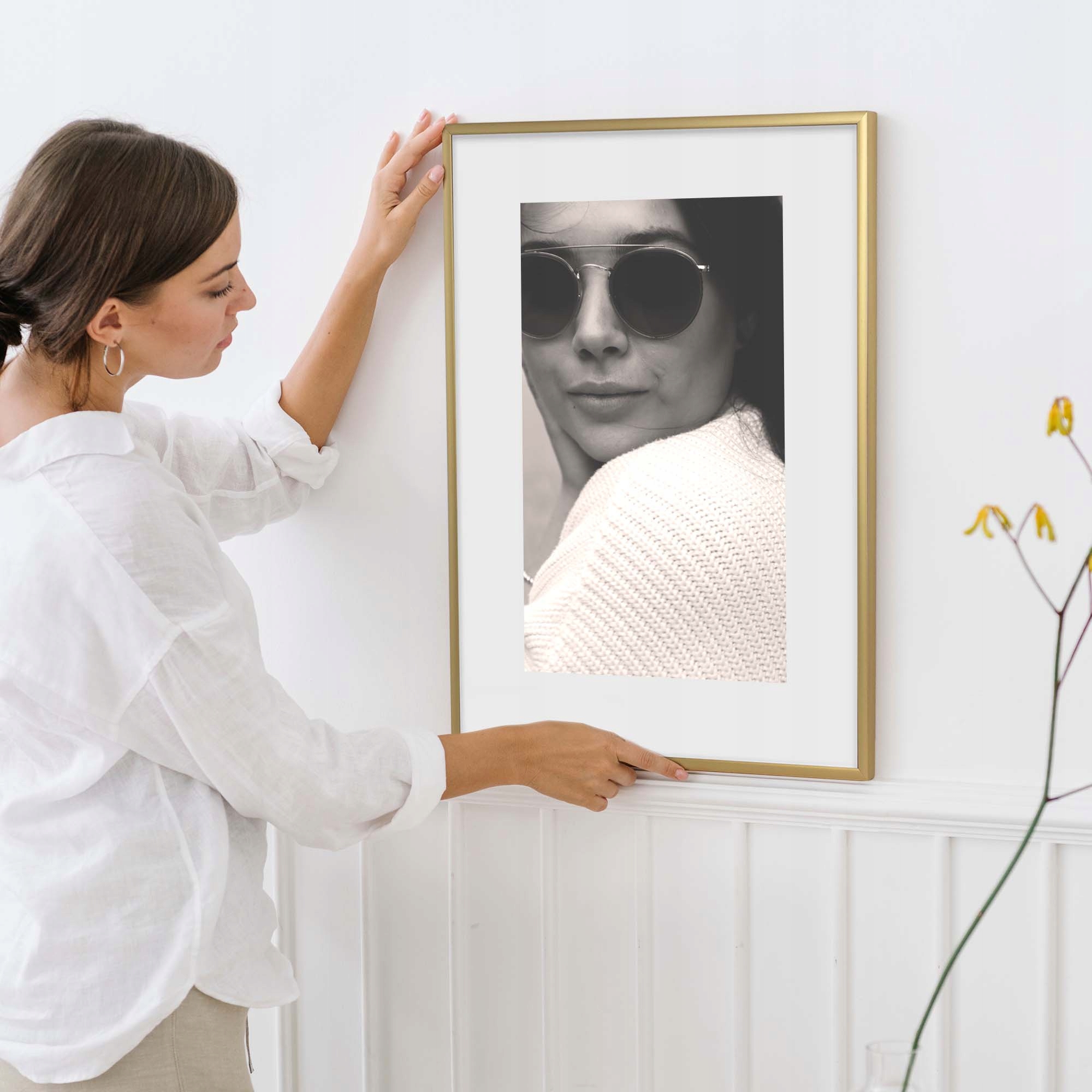 RAMKA NA ZDJĘCIA ALUMINIOWA ZŁOTA RAMA FOTO 30x40 Szerokość produktu 30 cm