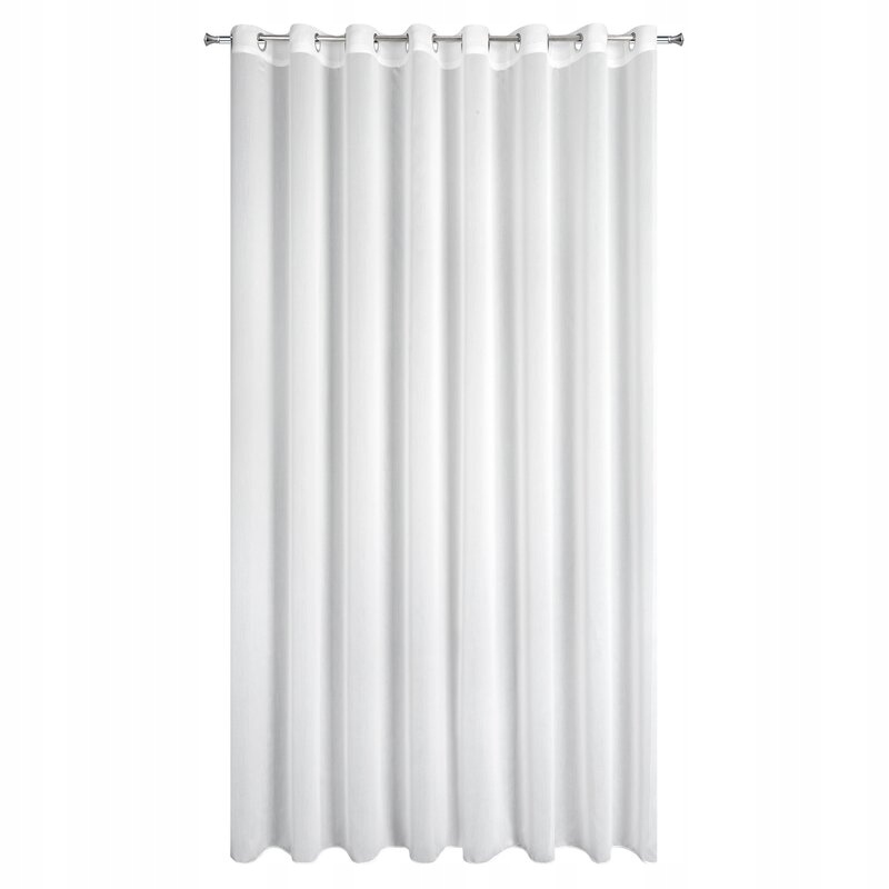 Záclona 300x250 Tirsa bílá je připravená na průchodkách