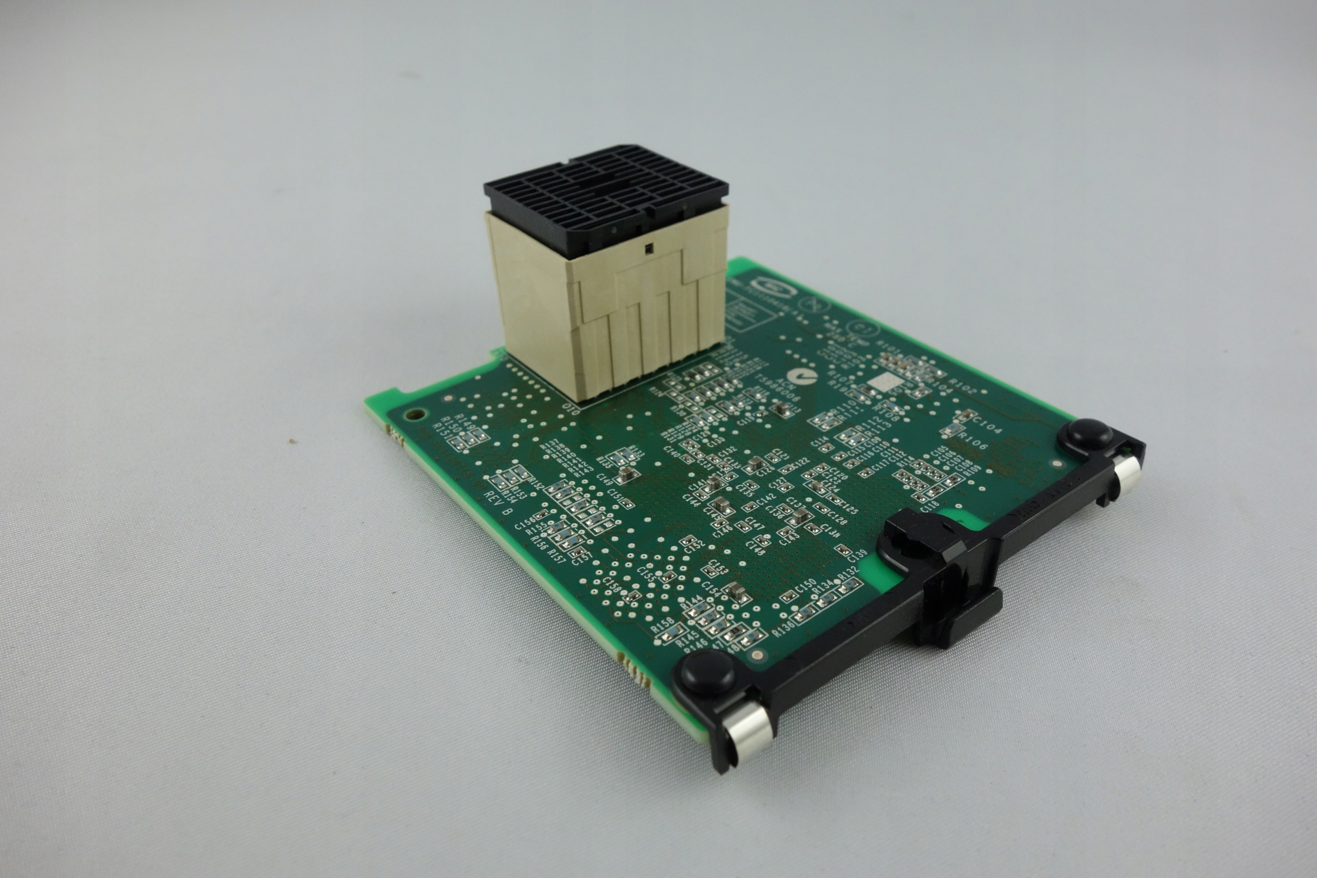 Nová Mezzanine karta Dell Emulex 4GB NP671