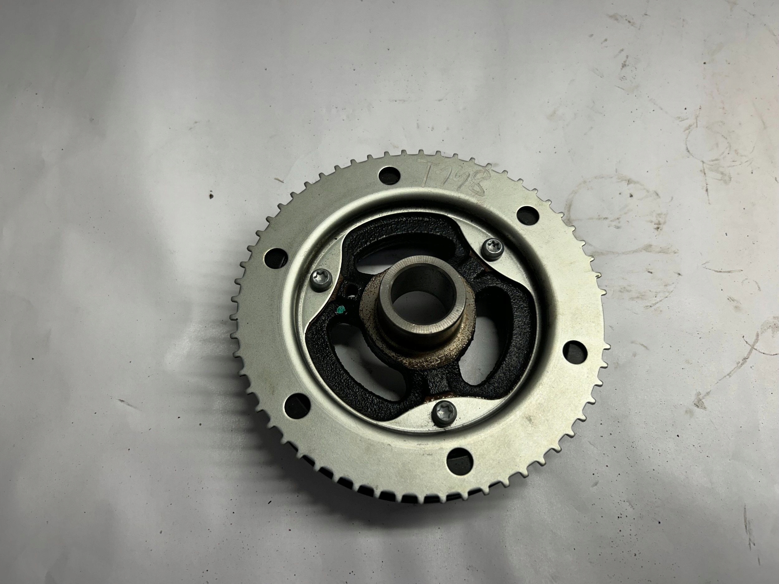 FORD MUSTANG VI crank pulley CJ5E6316E8E 2018 2300CM3