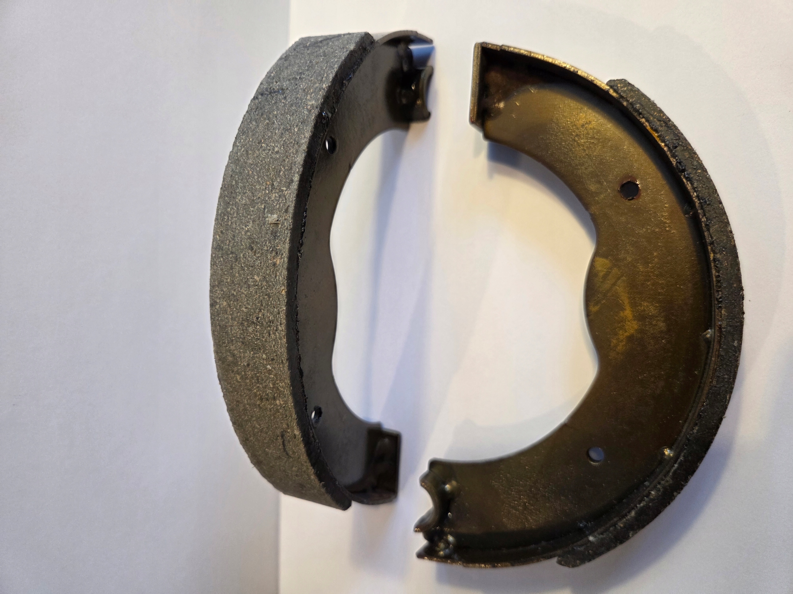 SZCZĘKI HAMULCOWE PÓŁ BĘBEN M-72 PÓŁBĘBEN